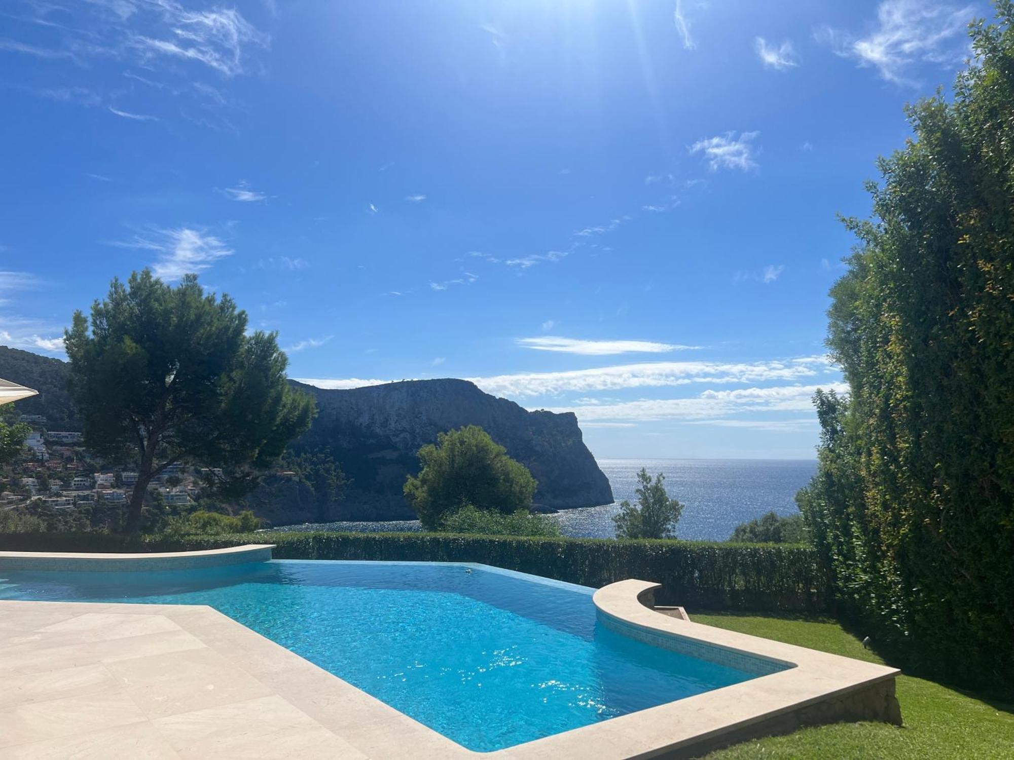 With Amazing Sea Views * Puerto de Andratx