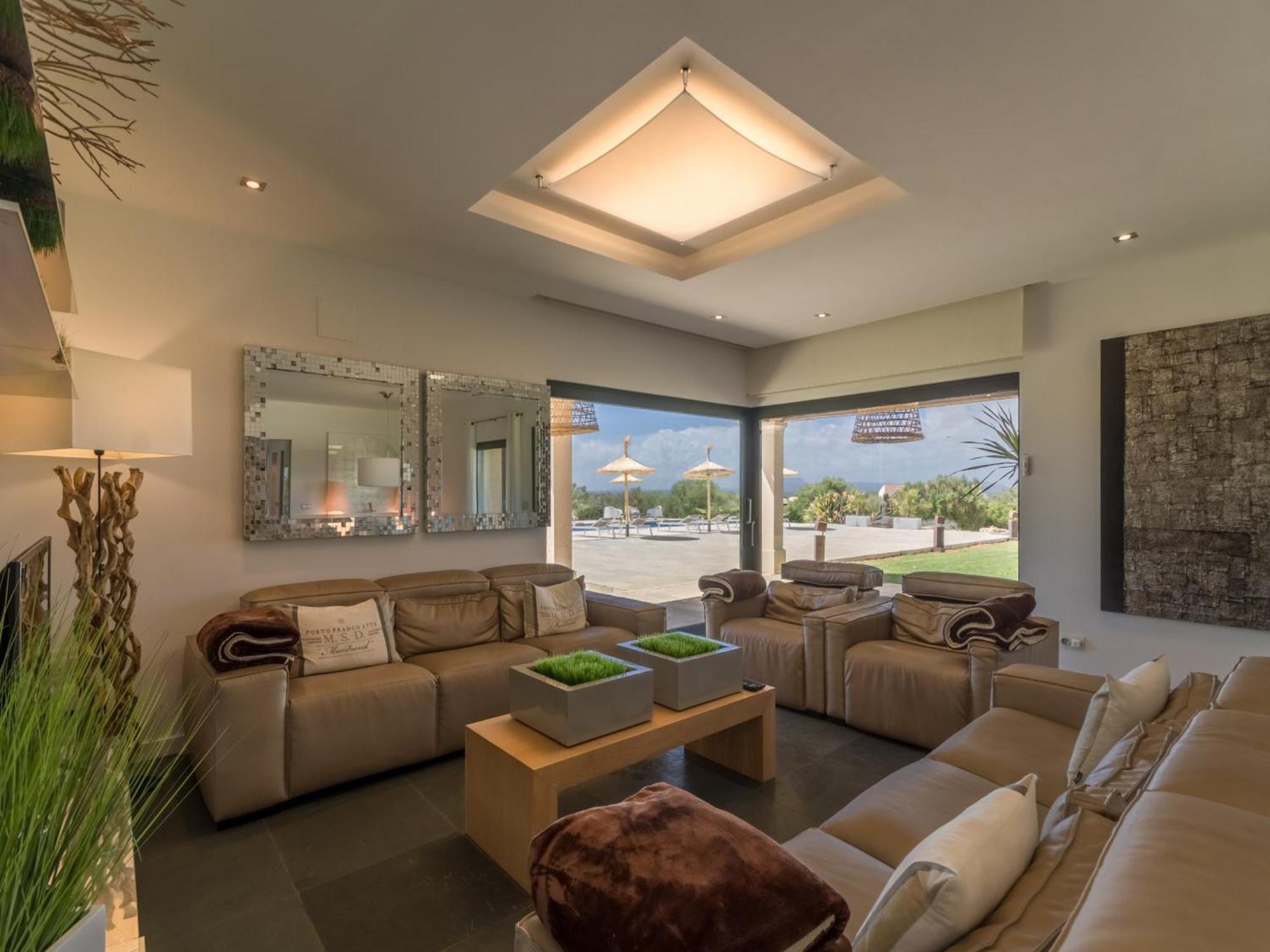 Stunning In Villa *