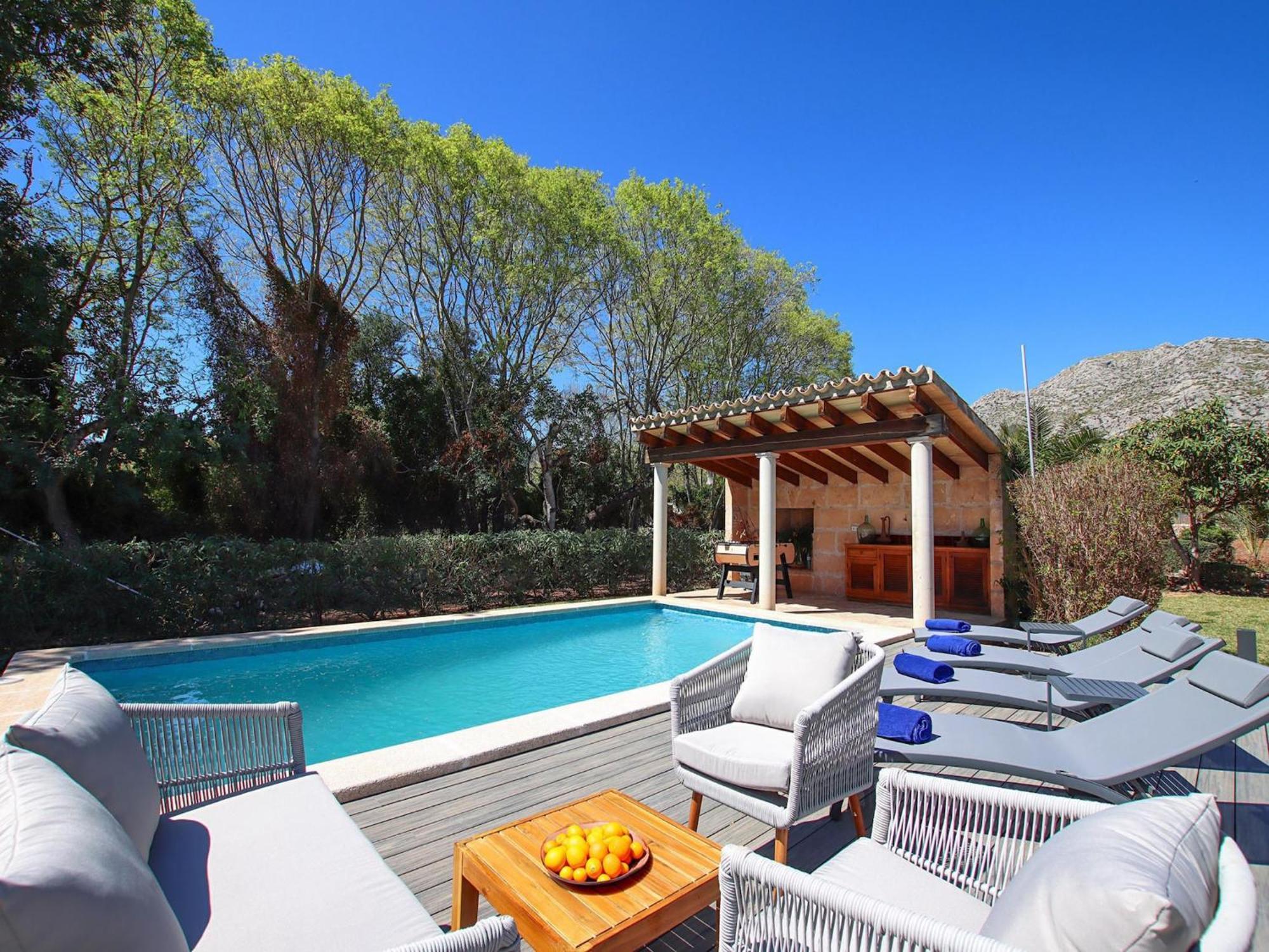 Luxury Retreat In *