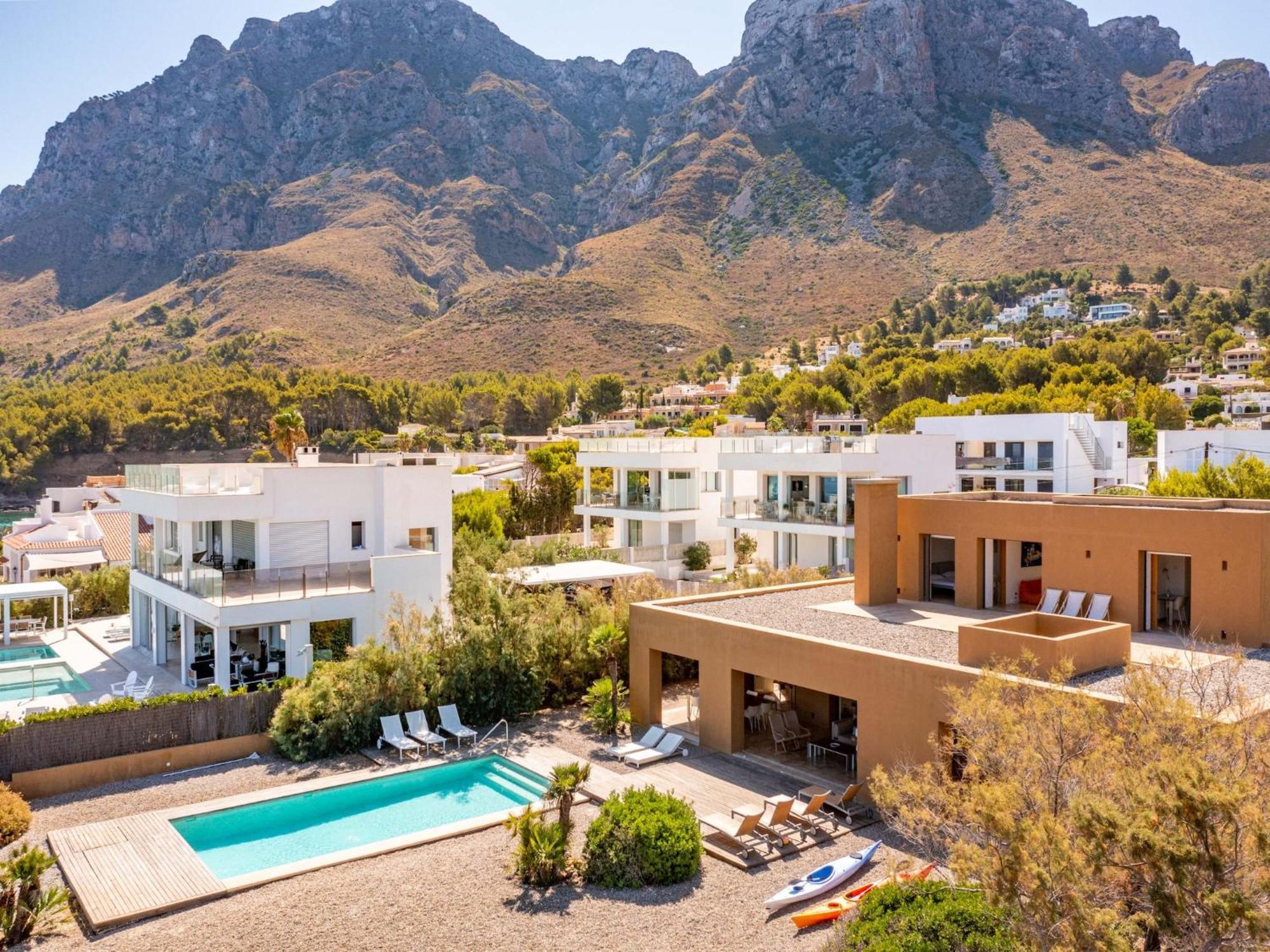 Villa Modern With Pool