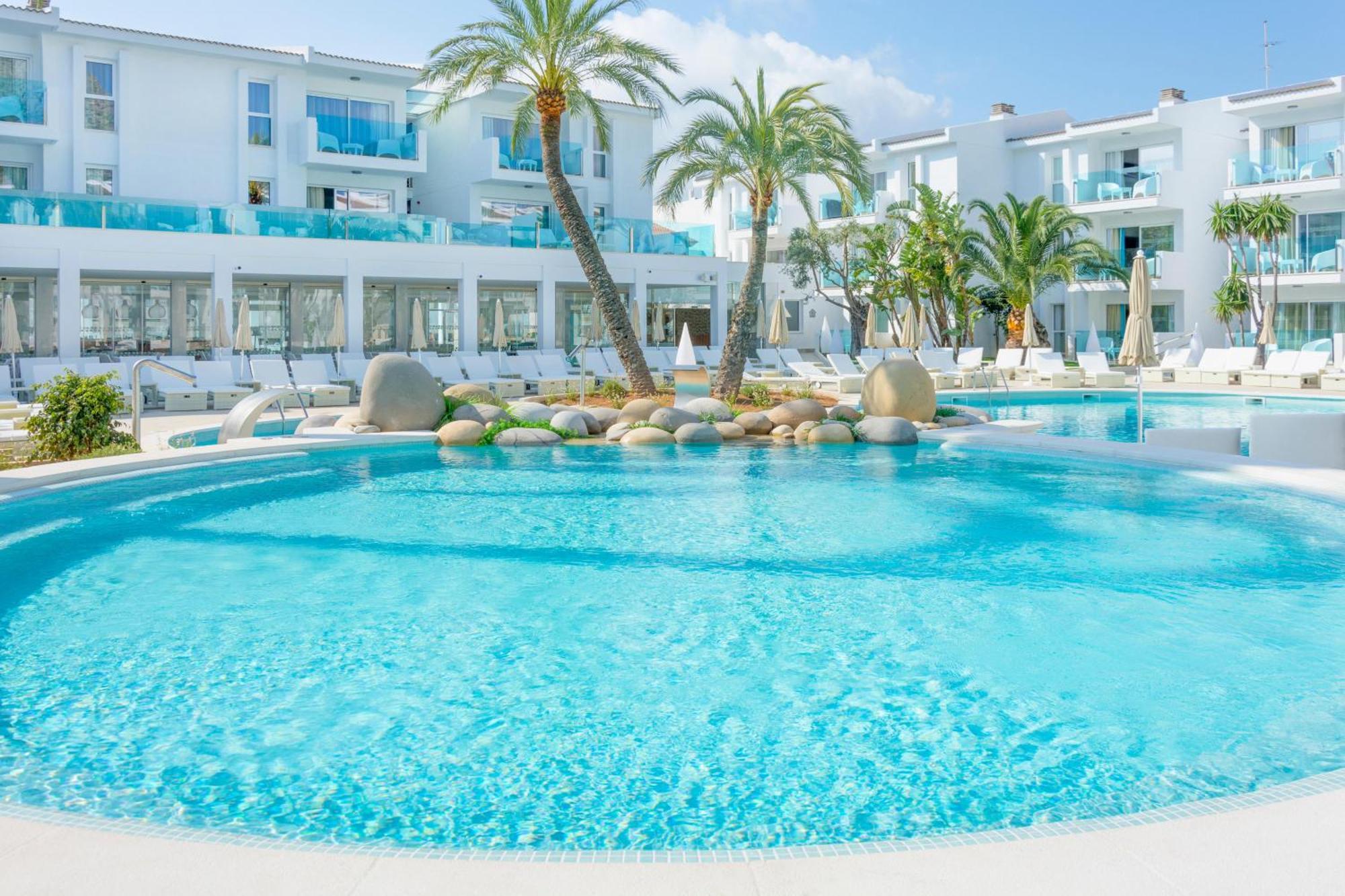 Aparthotel Marsenses & (adults Only)