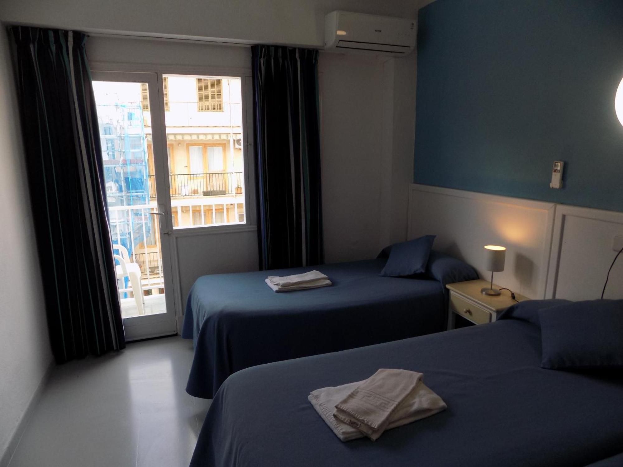 Hotel Maruja *