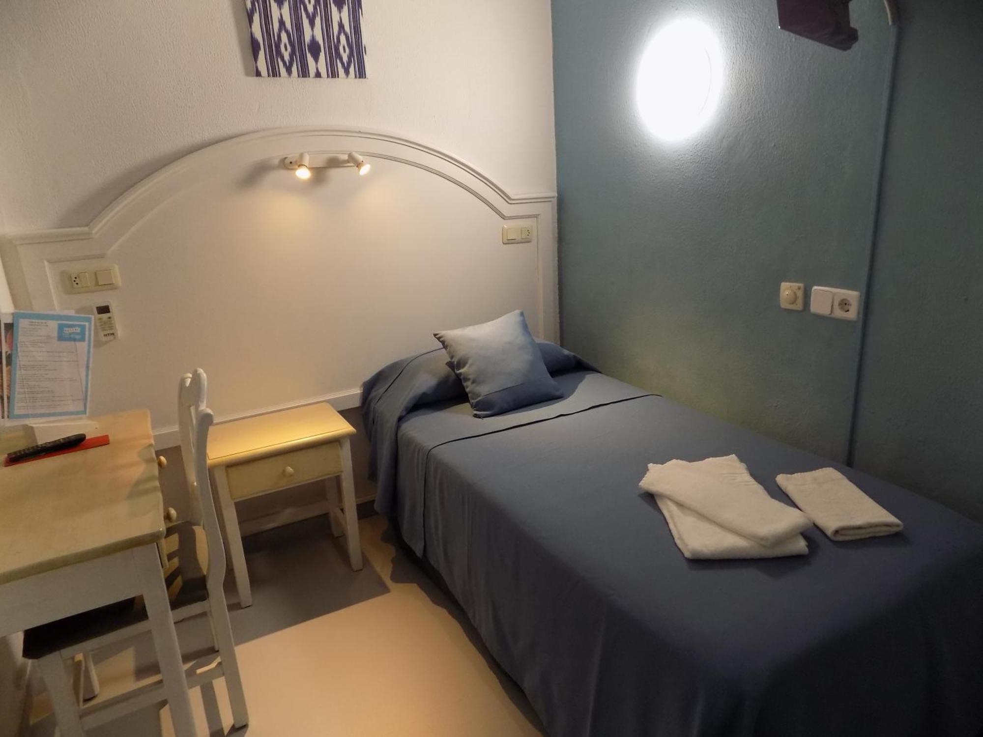 Hotel Maruja