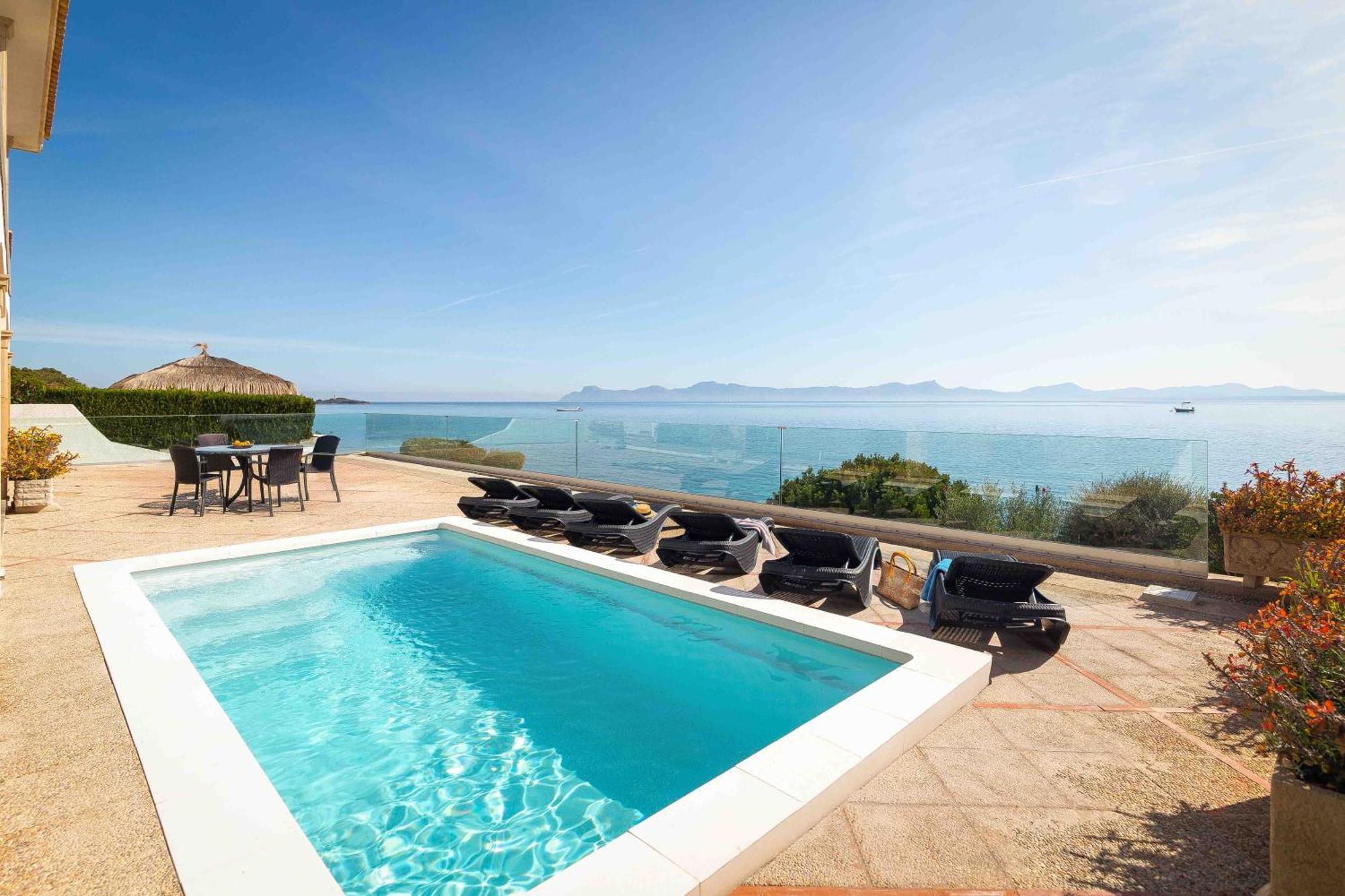 Torrens Villa Alcanada