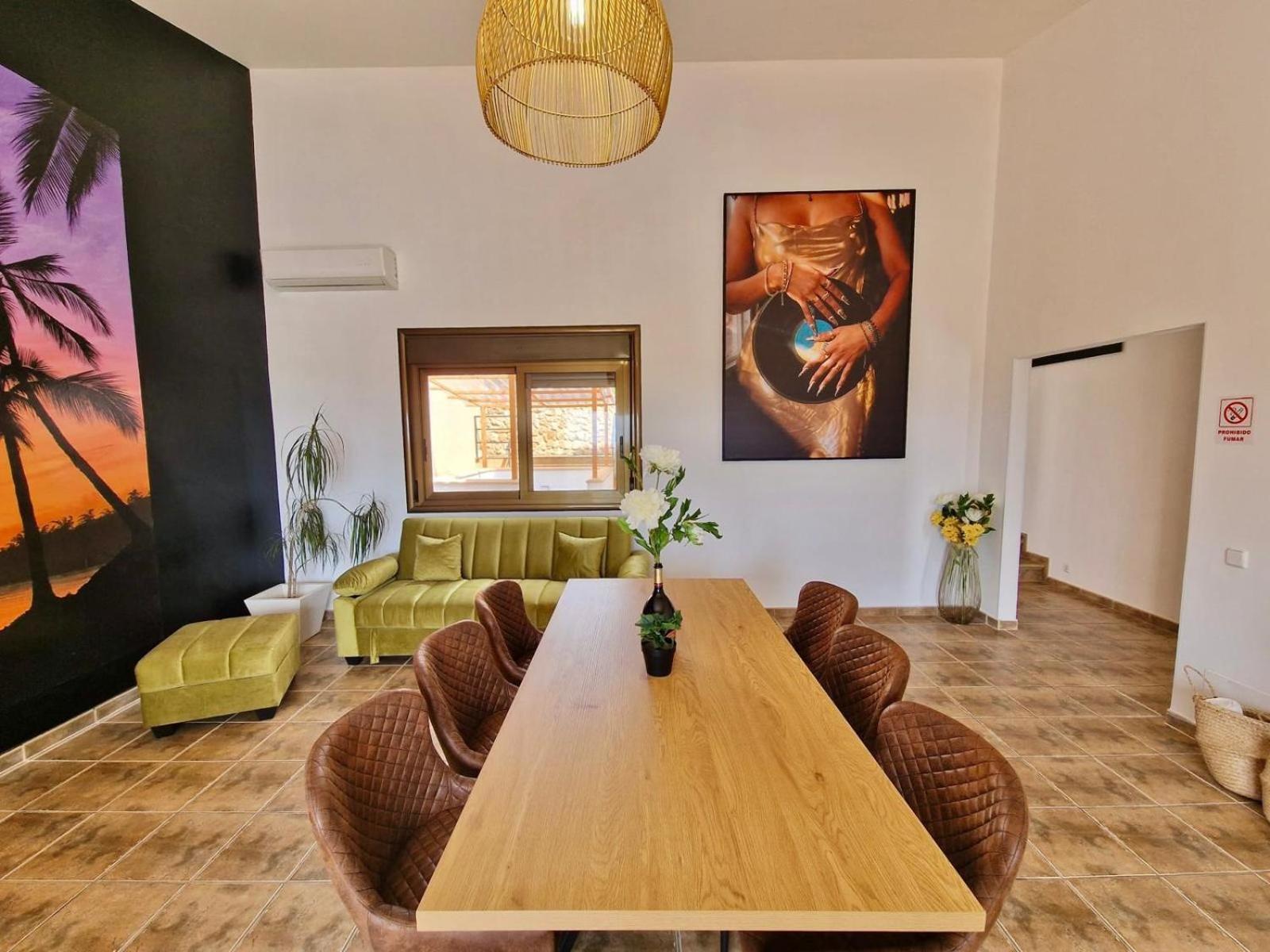 Sunset Boulevard Lujoo Villa