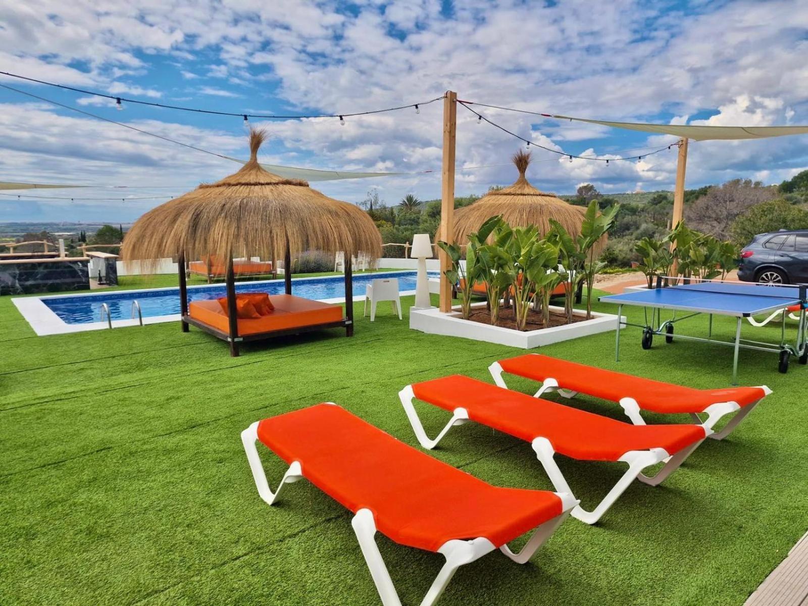 Sunset Boulevard Lujoo Villa Puntiro