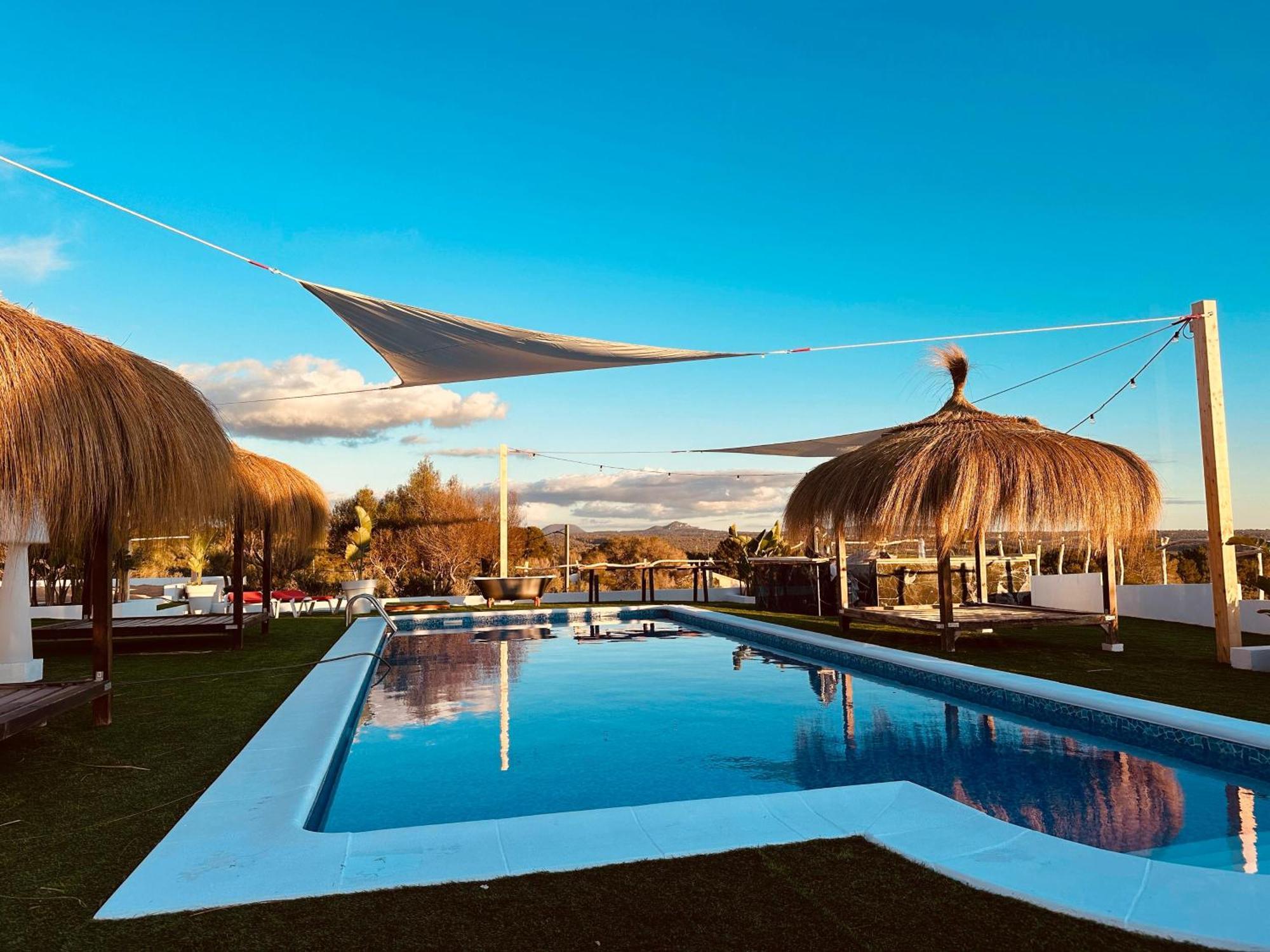Sunset Boulevard Lujoo Villa