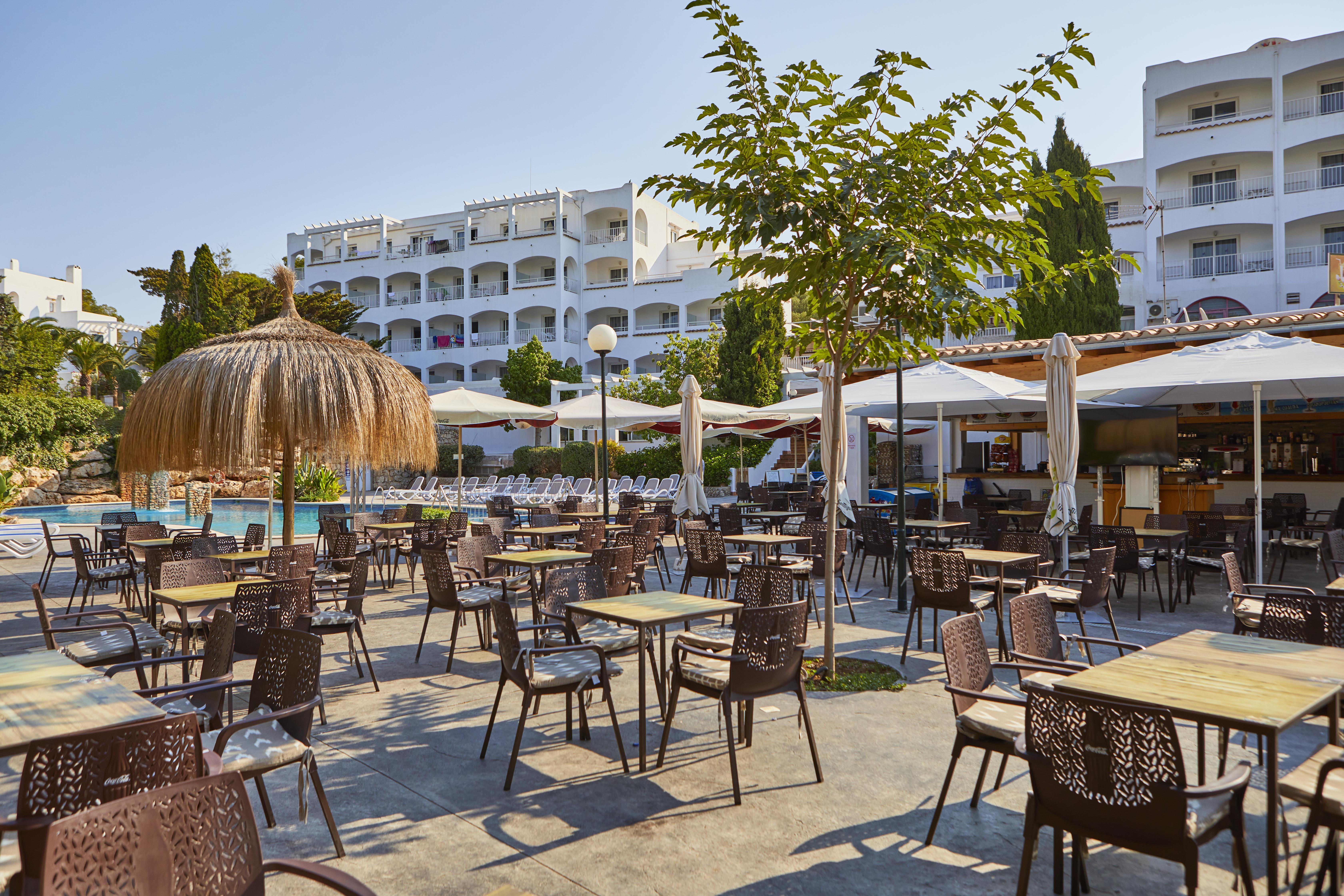 Aparthotel Ola 3*