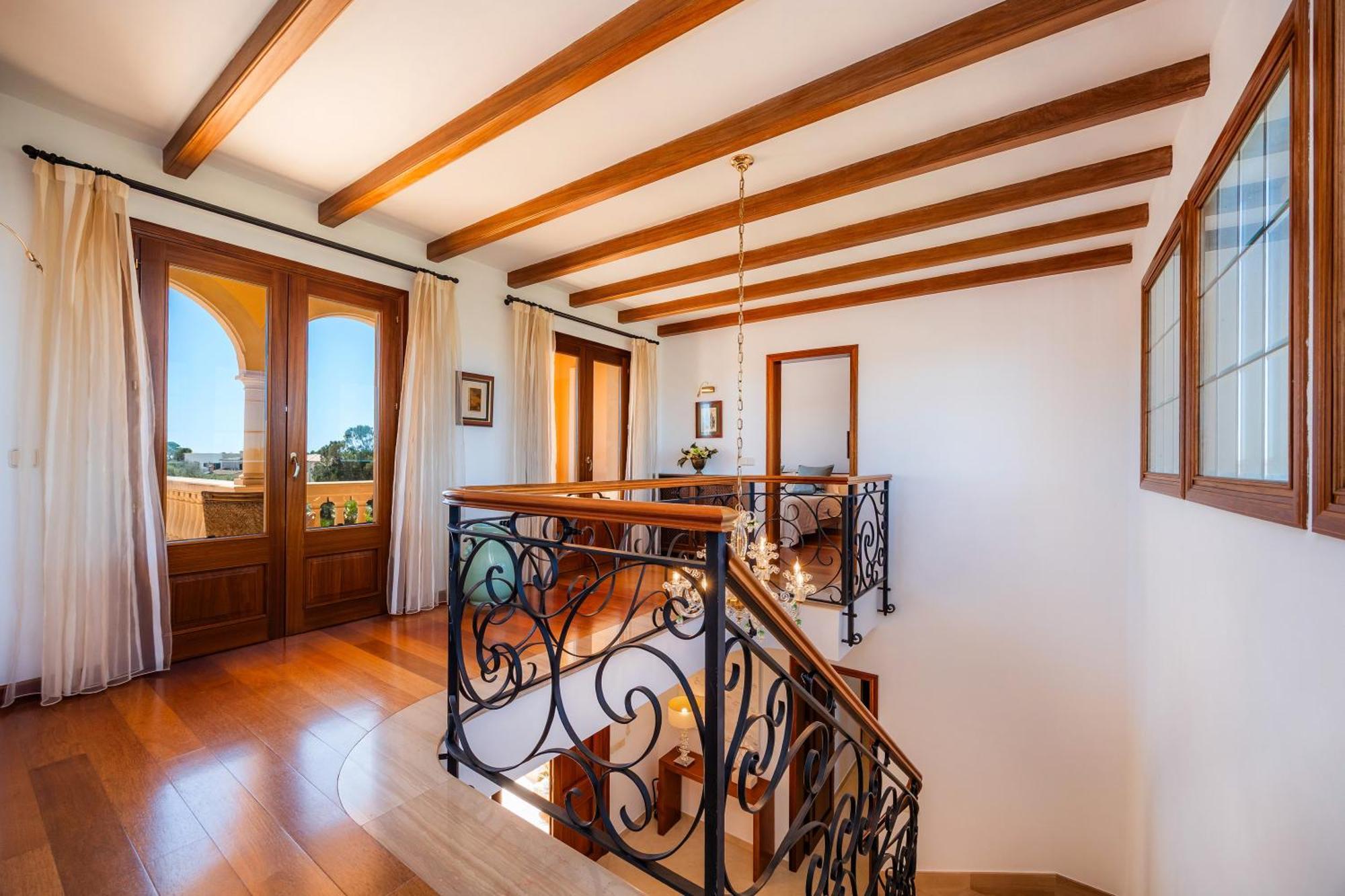 Copinya Blanca Villa *