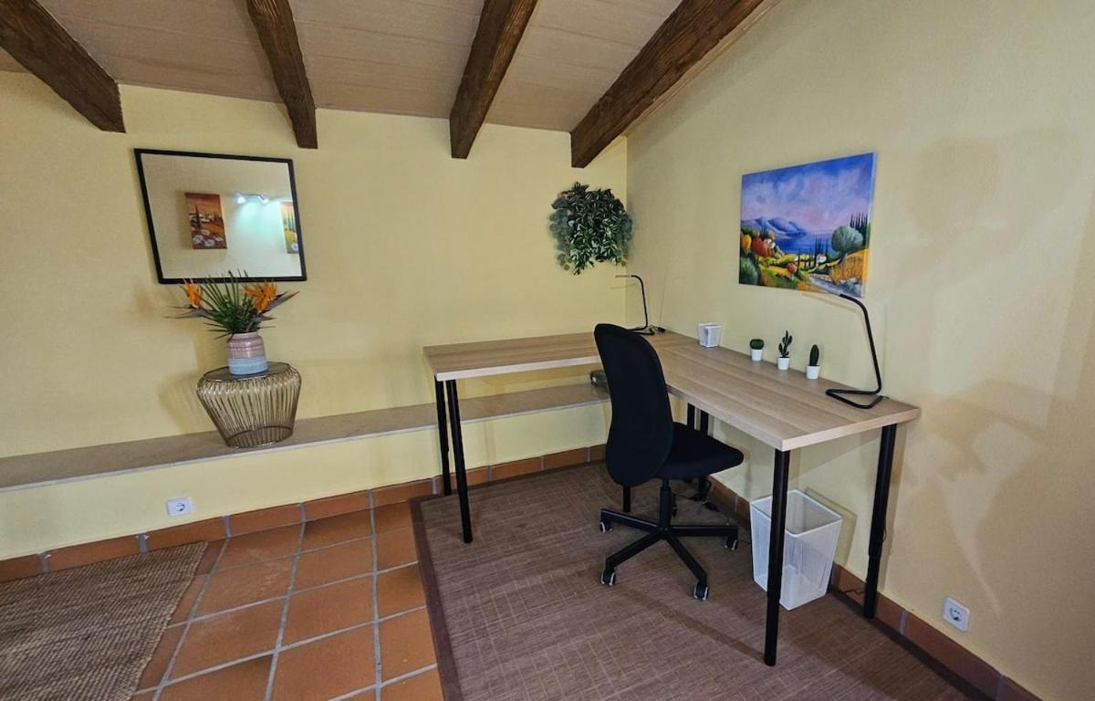 Refugio Spacious Pool Bbq Area And Office Villa *