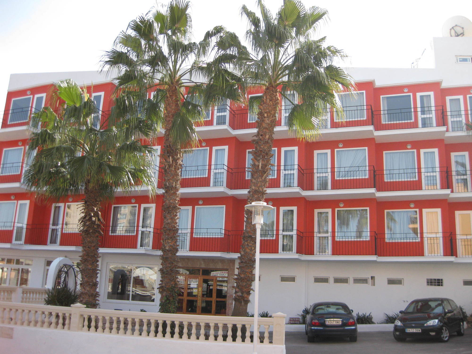 Teix Hotel *