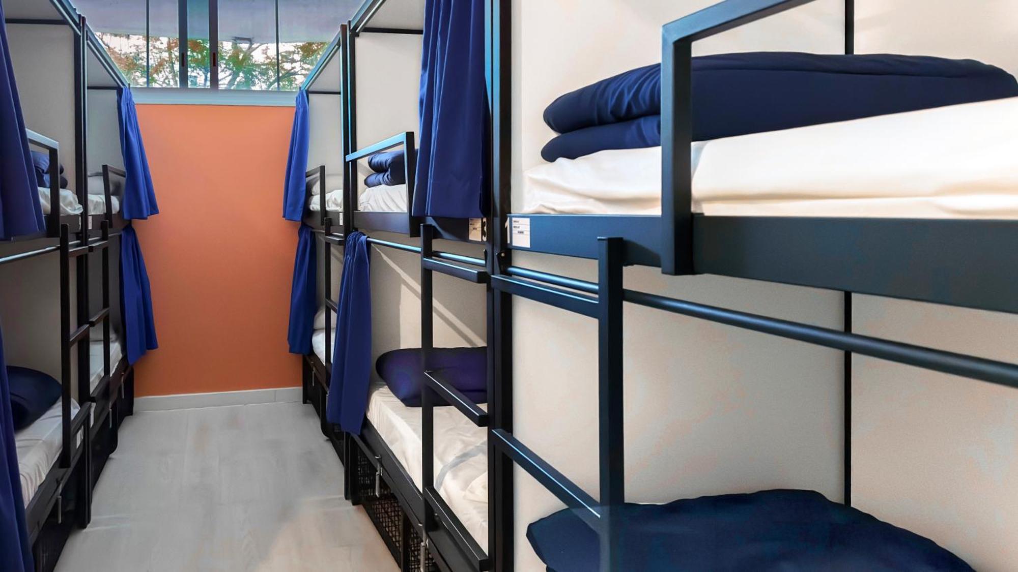 Palma Port - Juvenil Hostal Palma de Mallorca