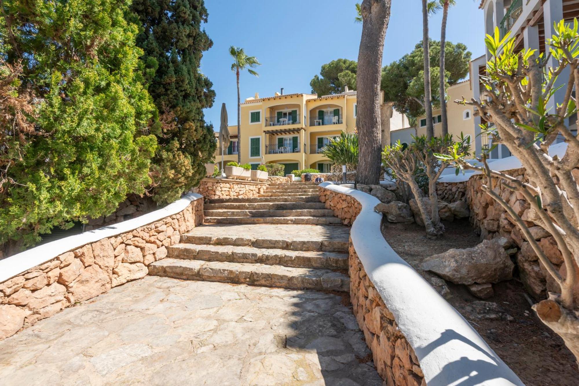 Apartahotel Ona Cala Pi Club