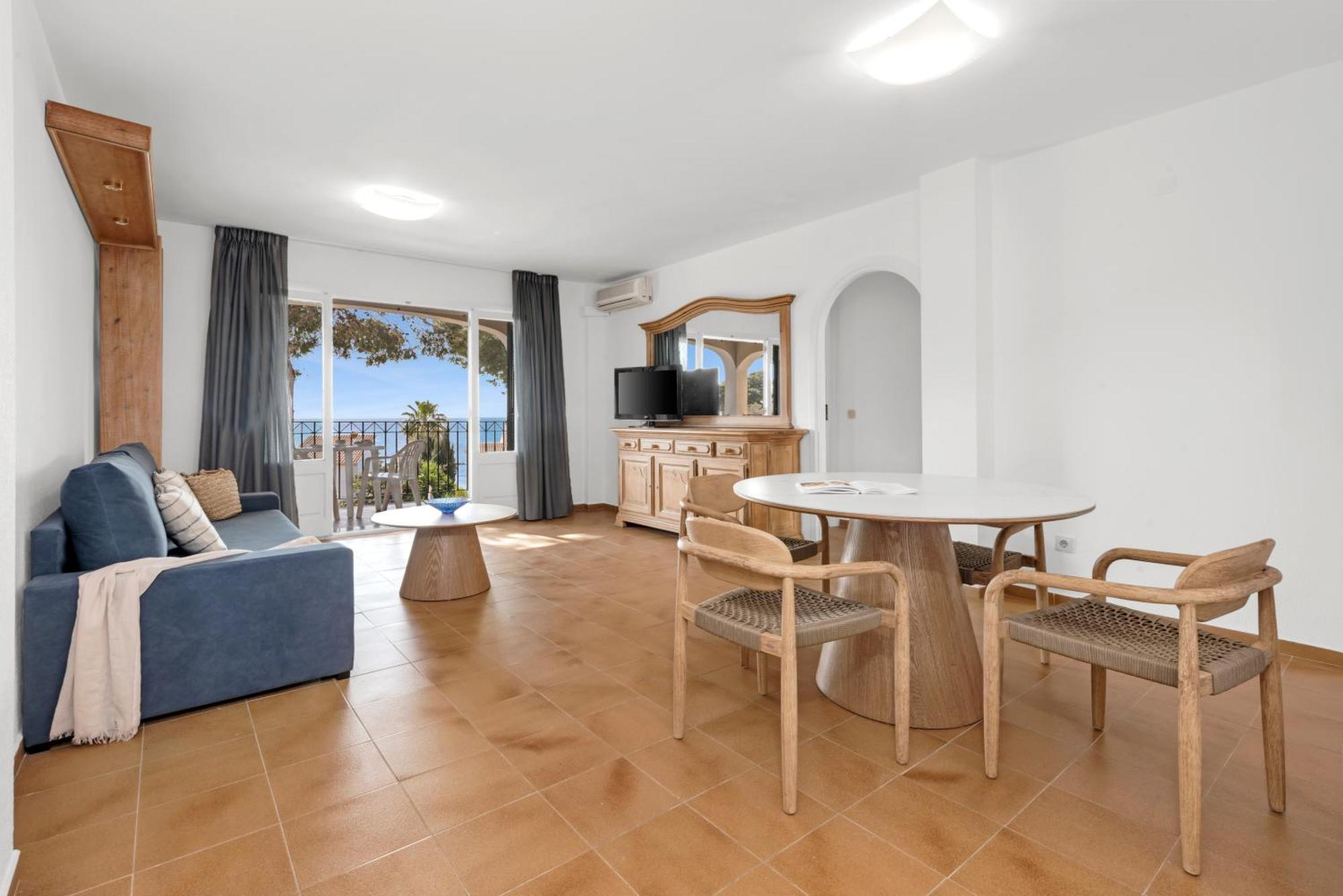 Apartahotel Ona Cala Pi Club 3*