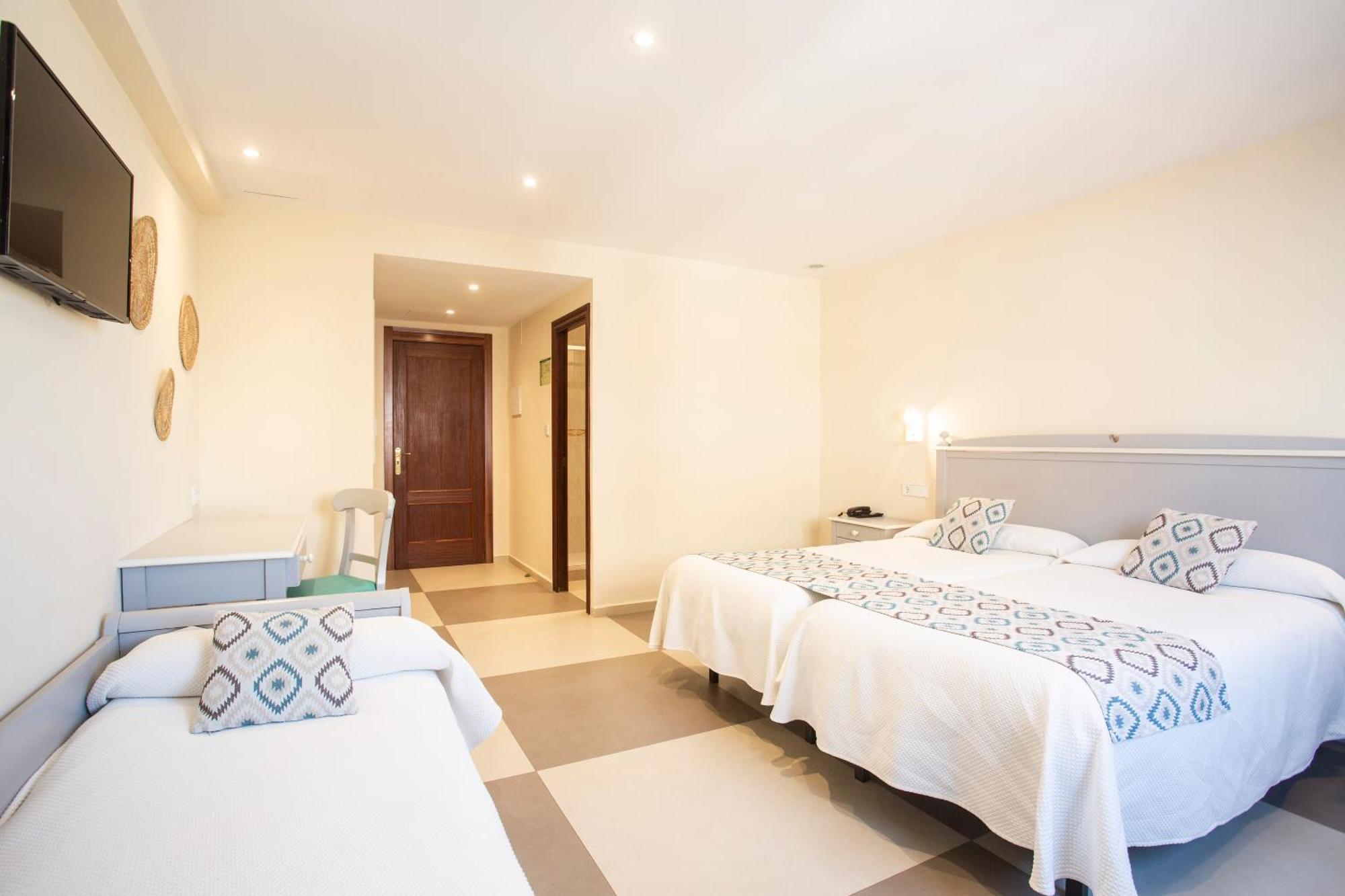 Hotel Playa Sol 2*