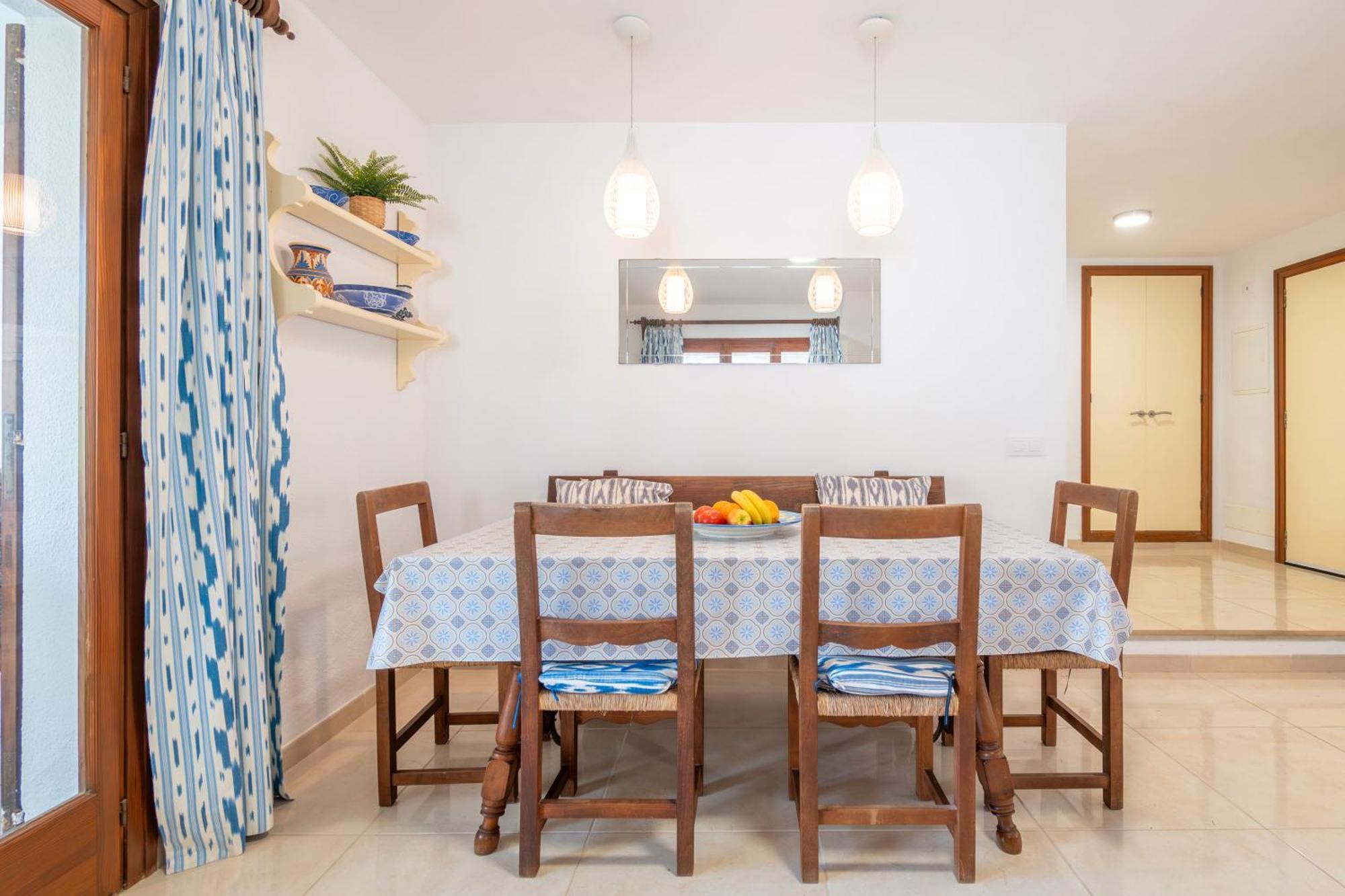 10 Botana Villa Cala de Sant Vicenc