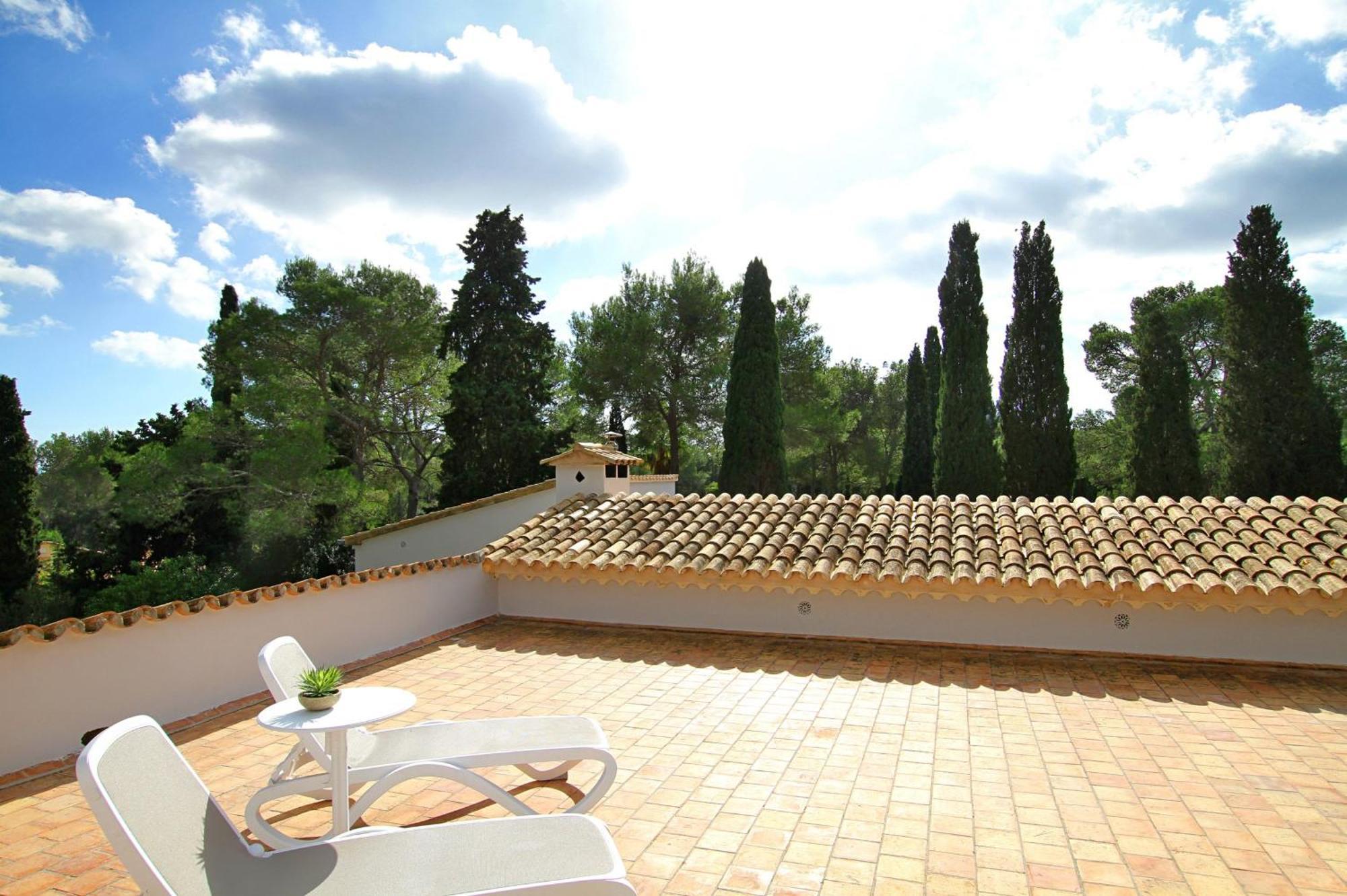 Rueda Villa *