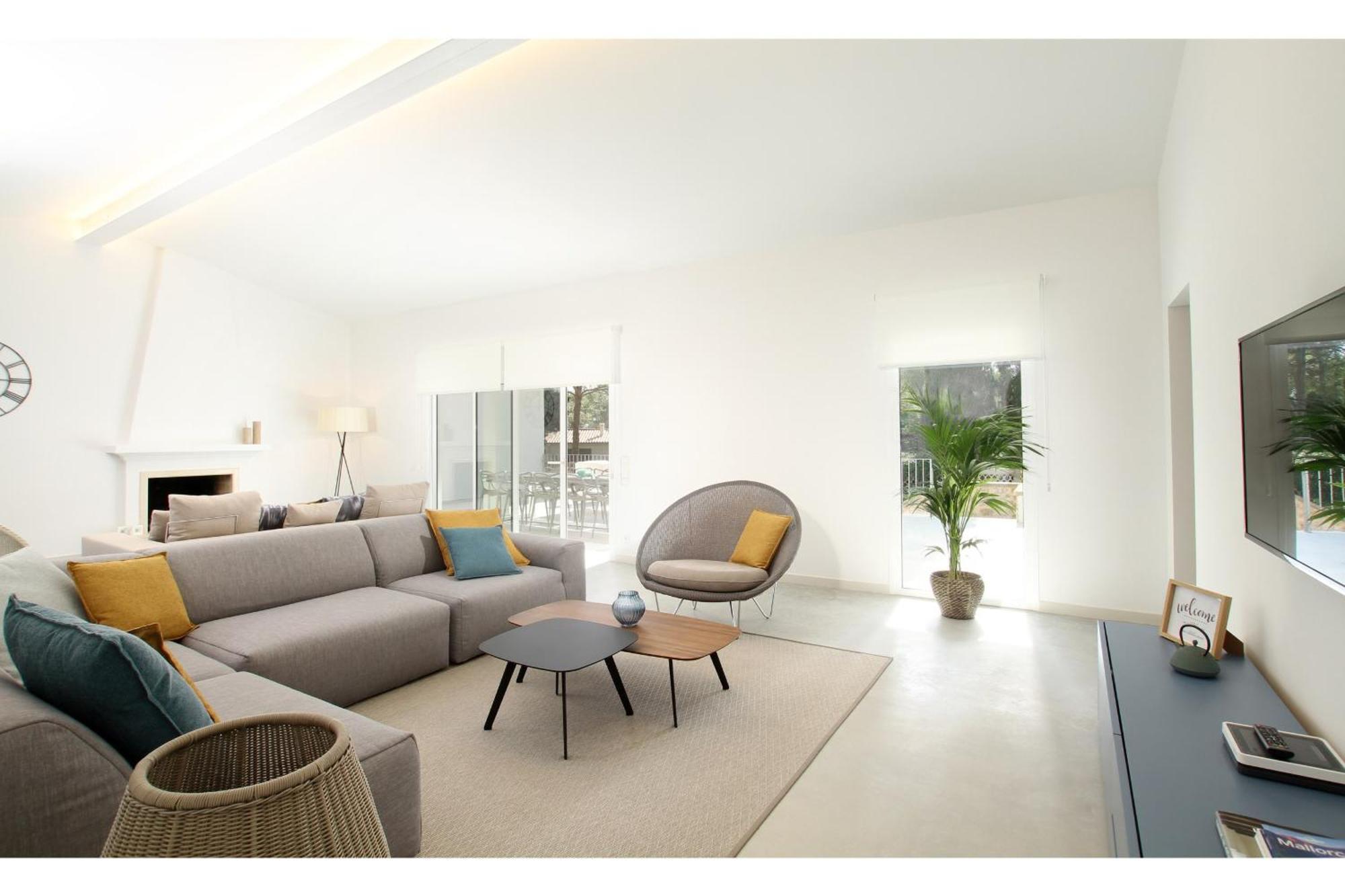 Rueda Villa *