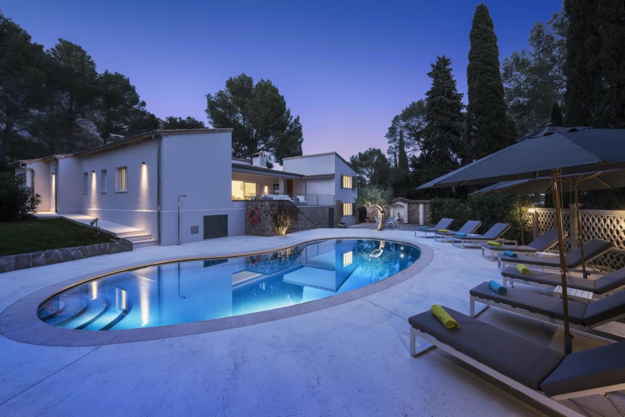 Rueda Villa