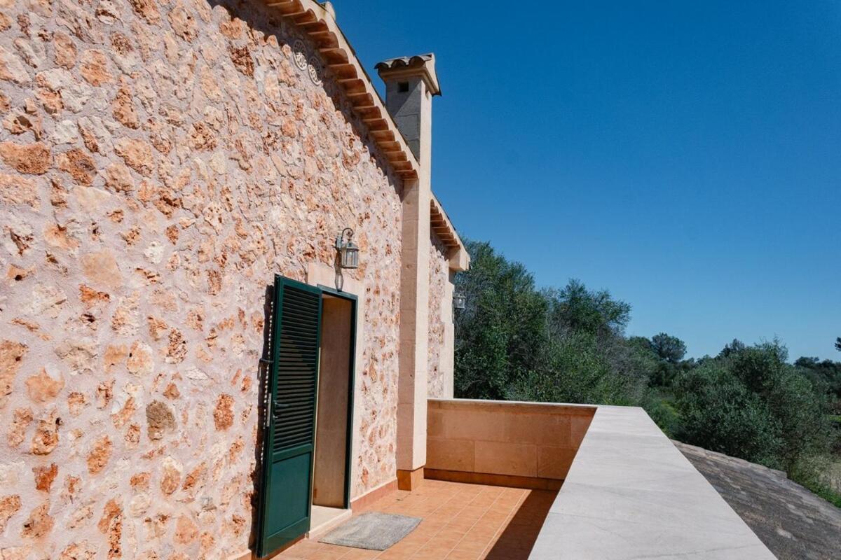 With A Pool In Mallorca For 12 People Sencelles