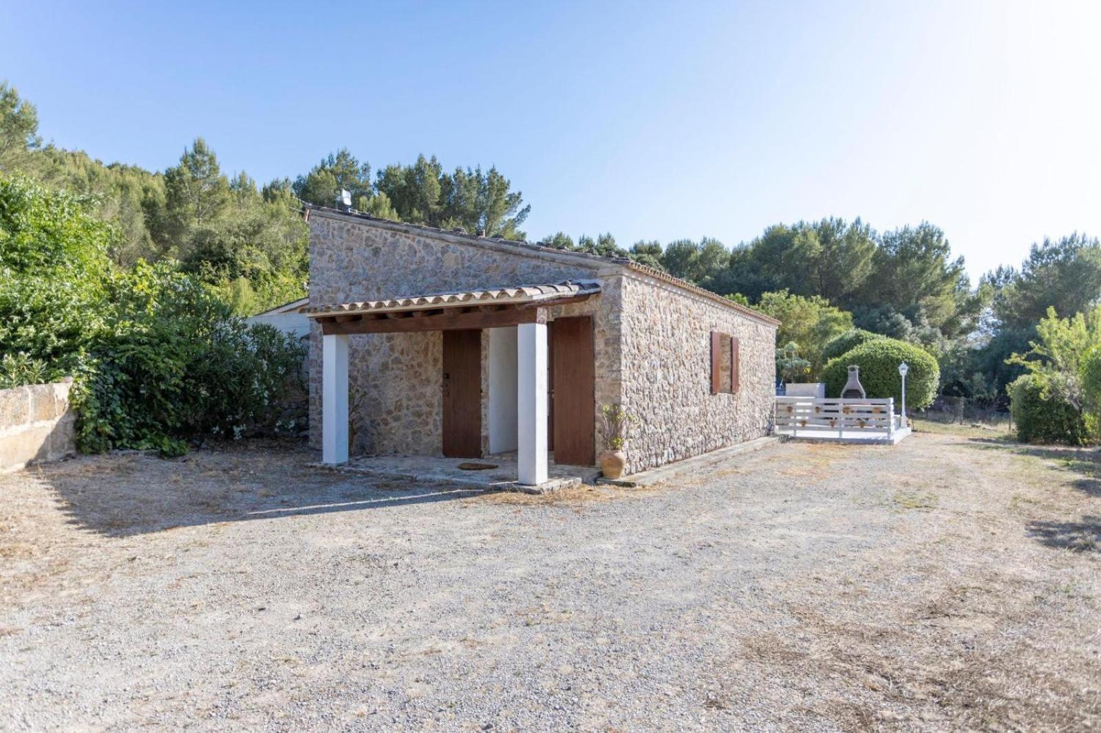 Negri Villa *
