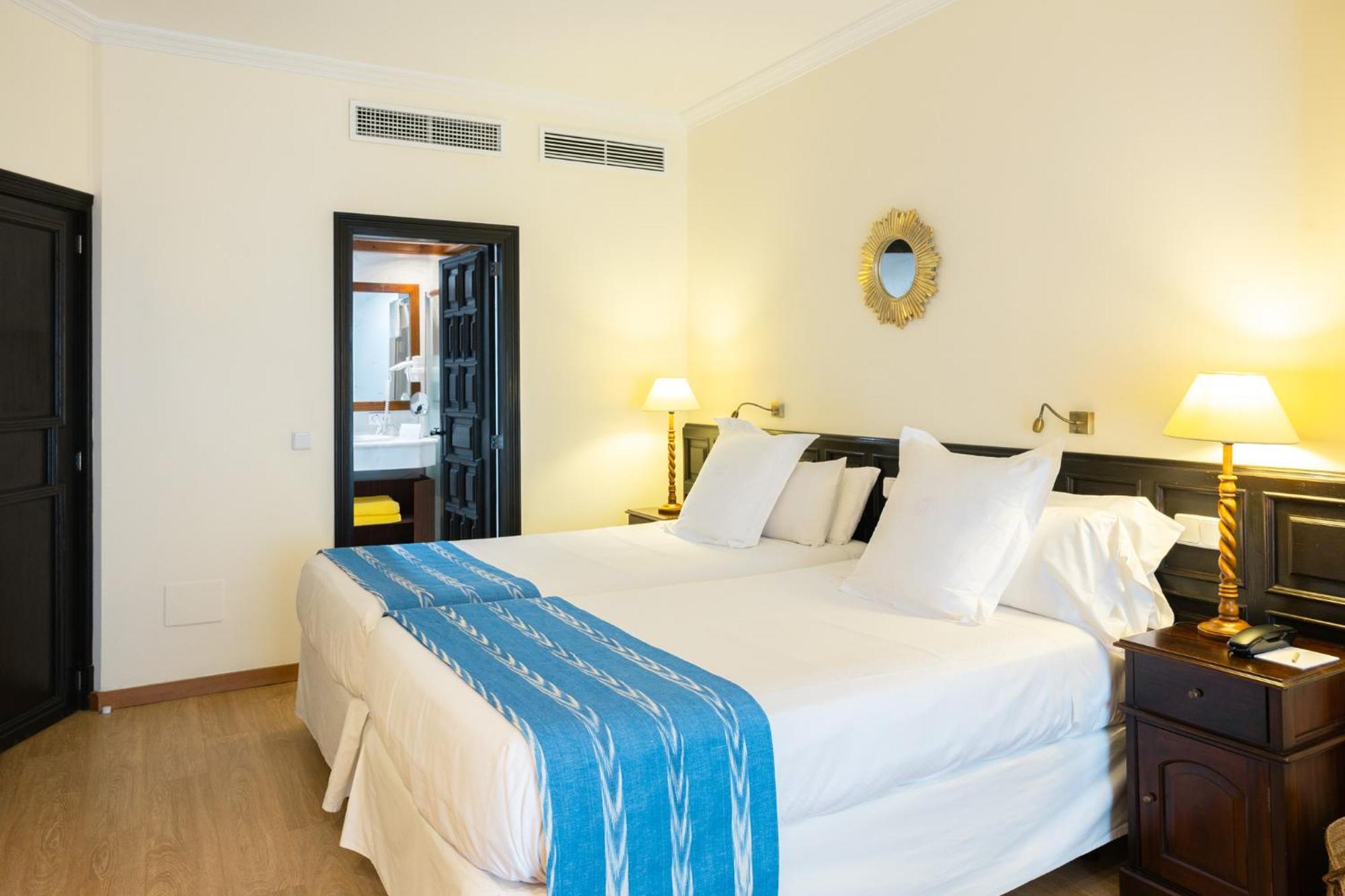 Hotel Bon Sol & 4*