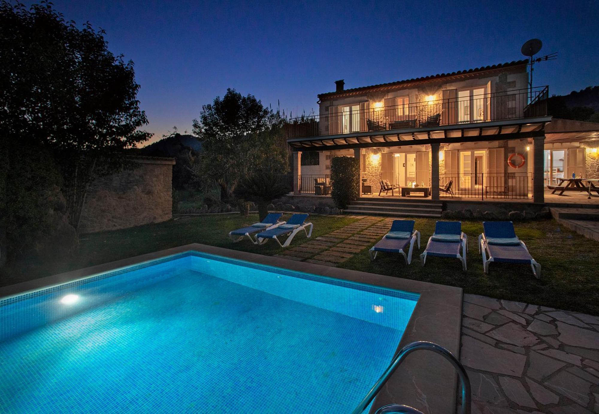 Sion - Exclusive Holidays Villa *