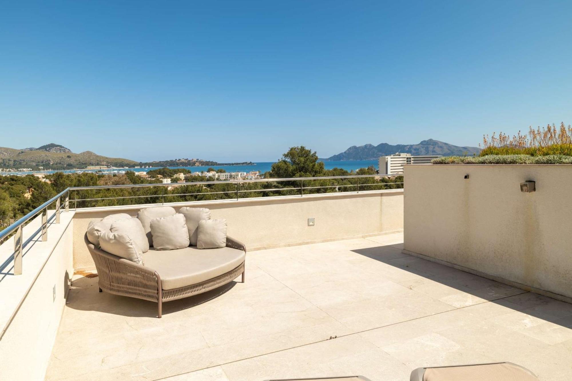 Marvelo Villa *