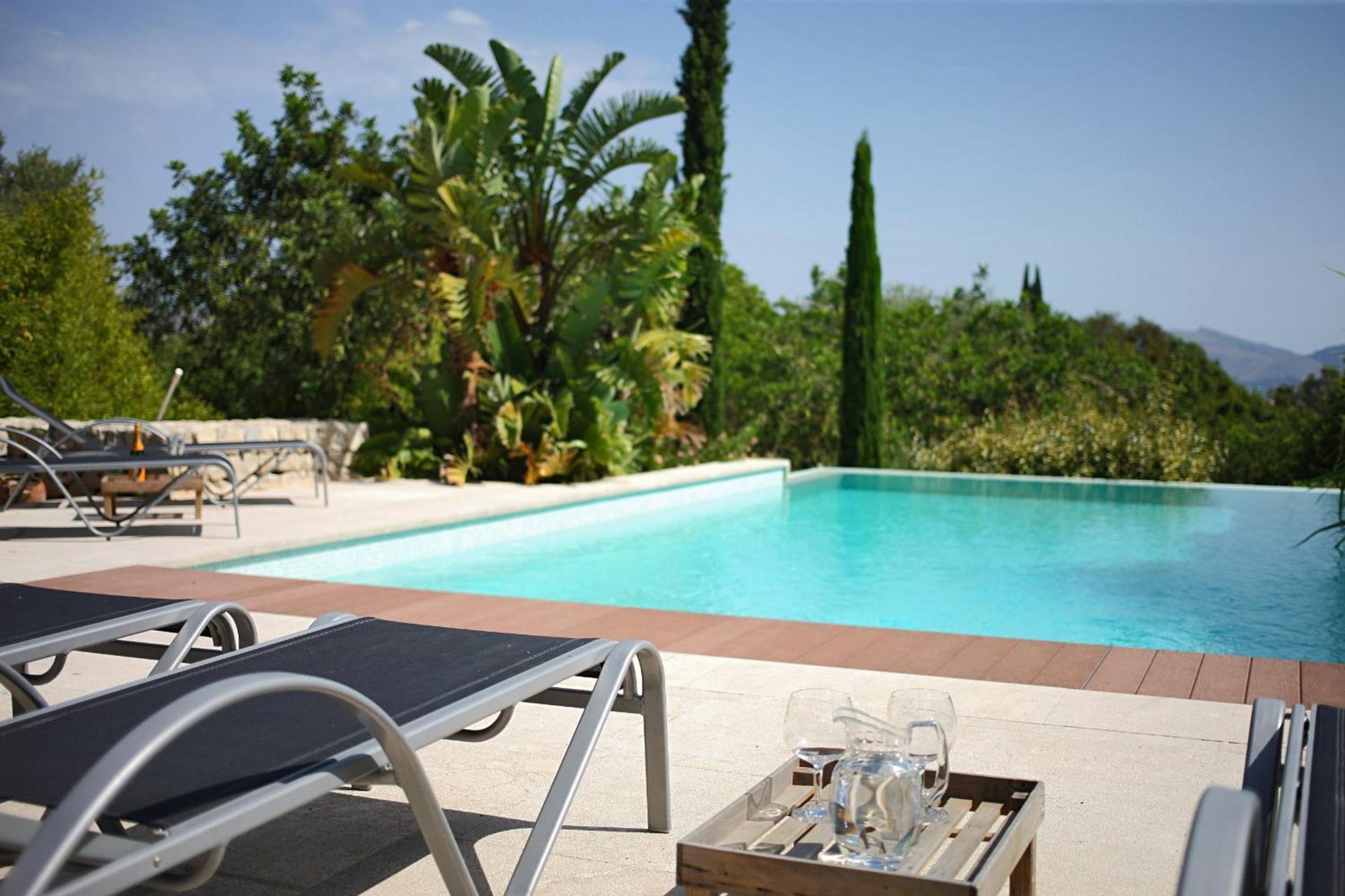 Mansion Bahia Villa *