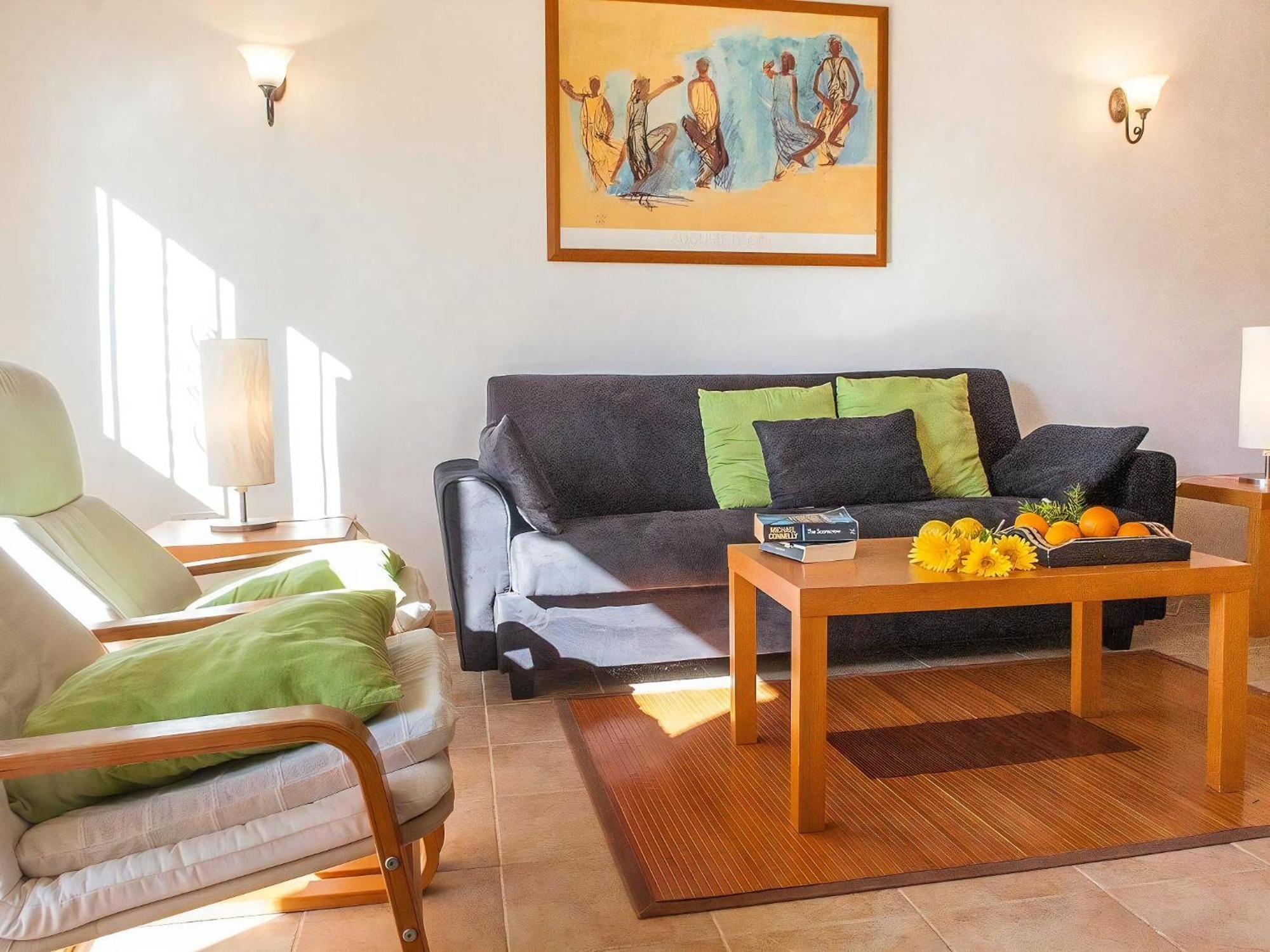 - Cosy 3 Bedroom With Private Pool And Ac * Búger