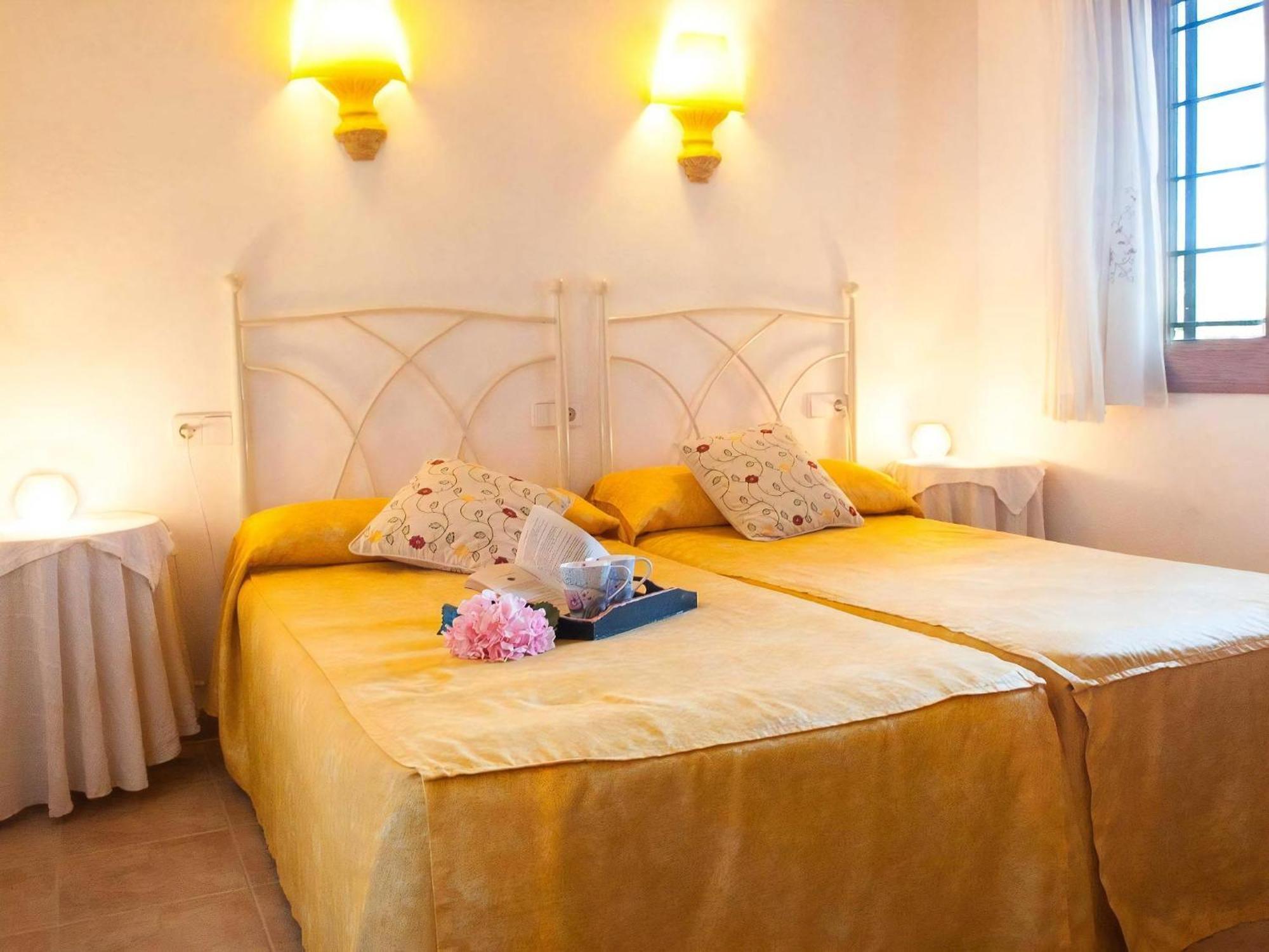 - Cosy 3 Bedroom With Private Pool And Ac * Búger