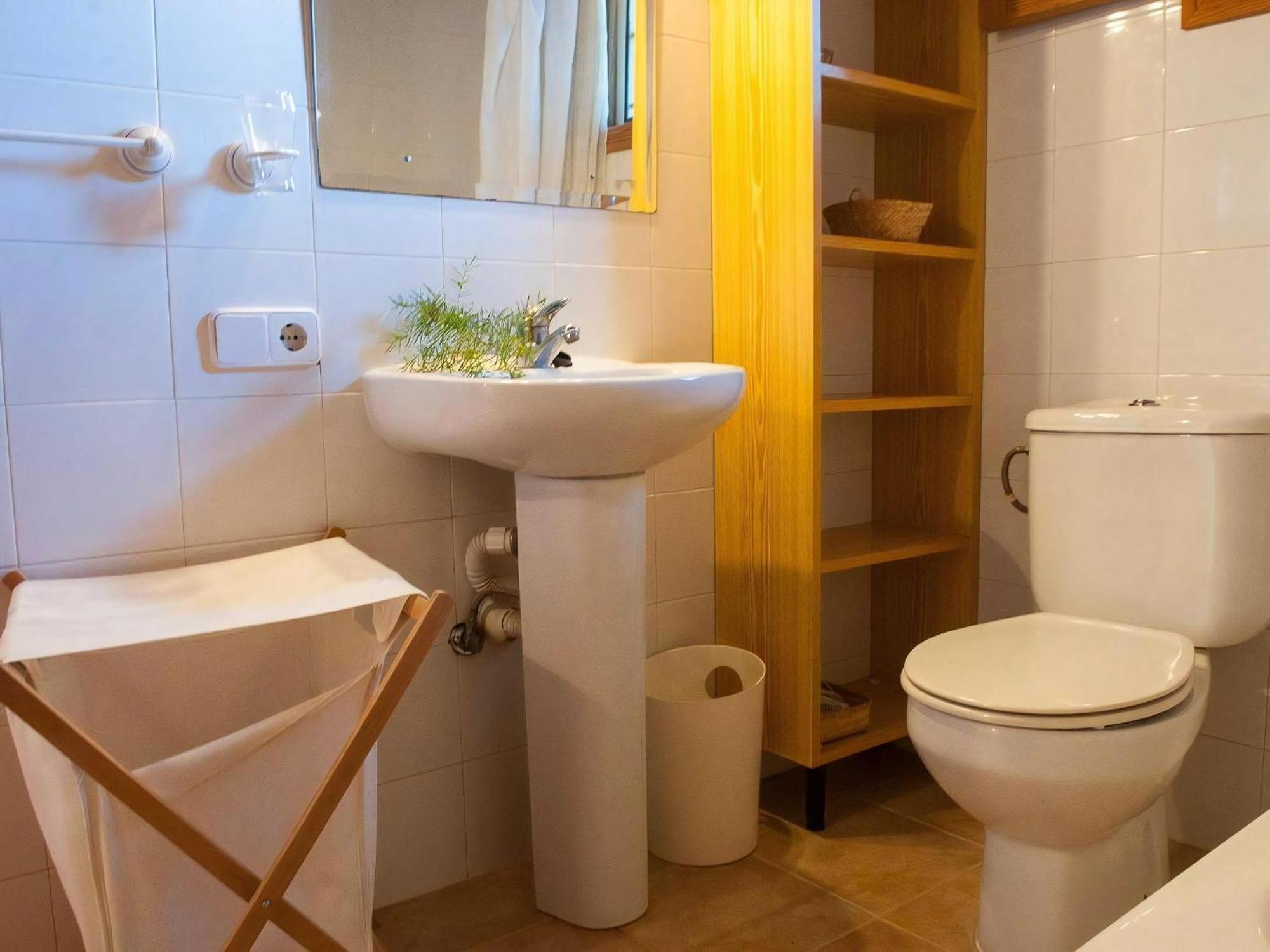 - Cosy 3 Bedroom With Private Pool And Ac Villa *