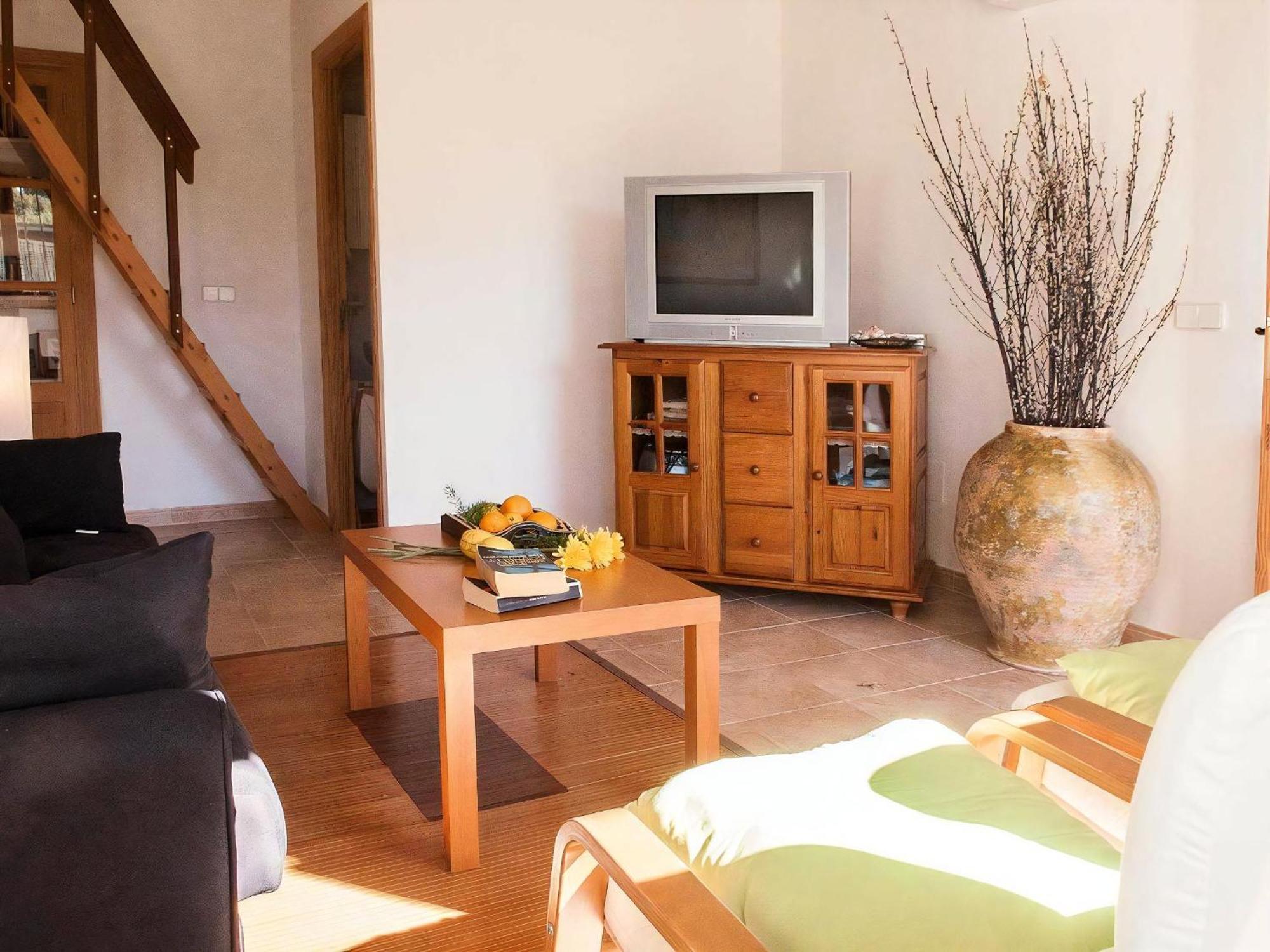 Villa - Cosy 3 Bedroom With Private Pool And Ac *