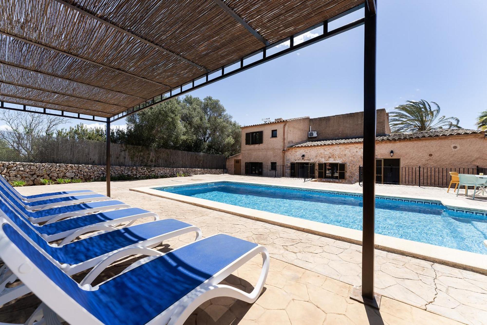 Con Piscina Bbq Terraza Y Wifi Chalet Santanyí