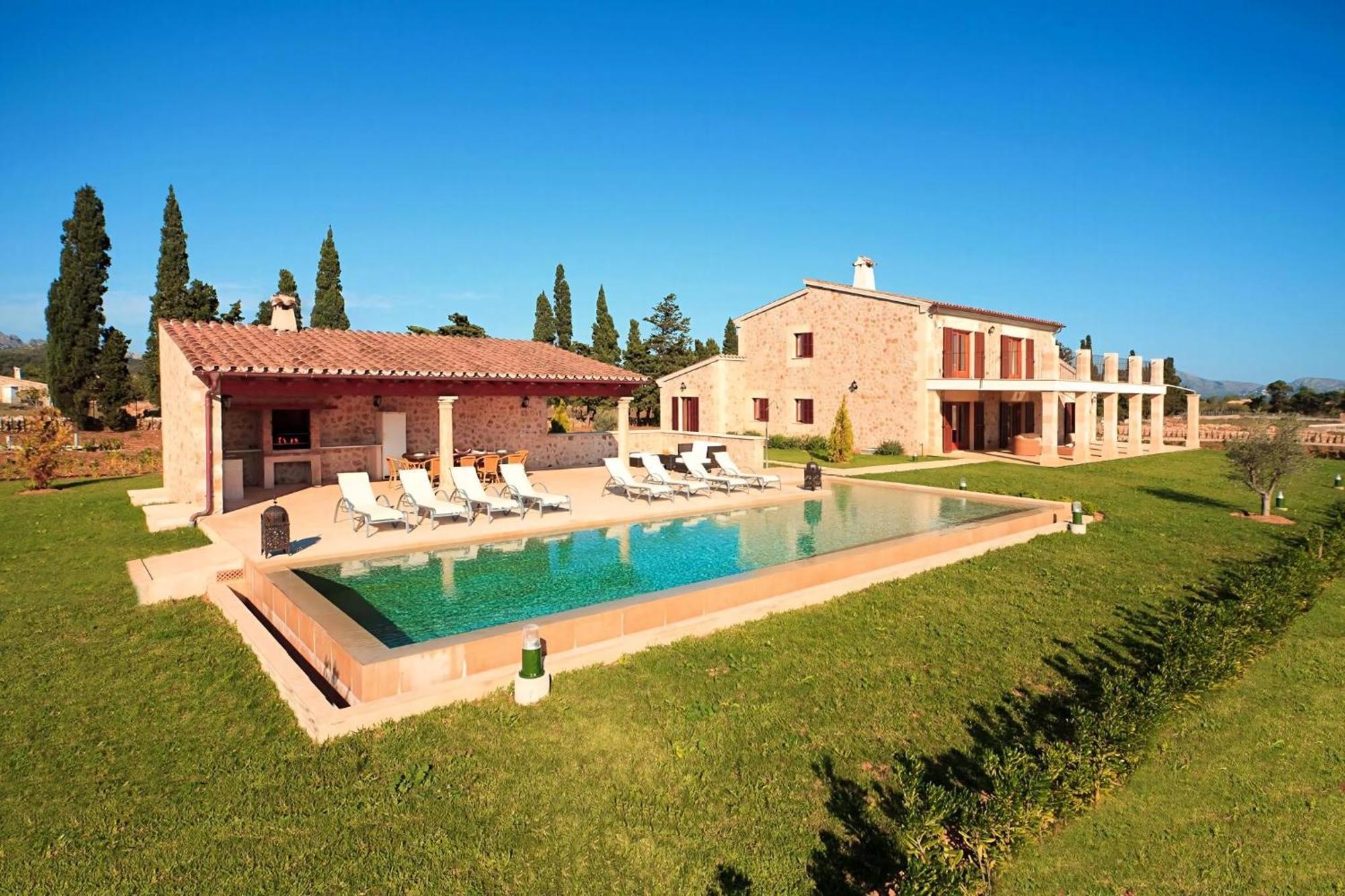 Villa Fantastic Fiol 3 Bedrooms Perfectly Located Between And Puerto Pollensa