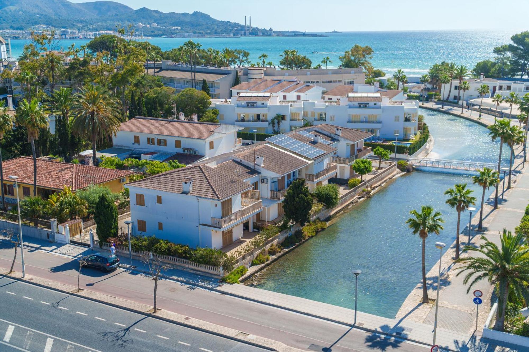 The Shell Ll New At The Beach, With Sea Views And Swimming Pool Alcúdia
