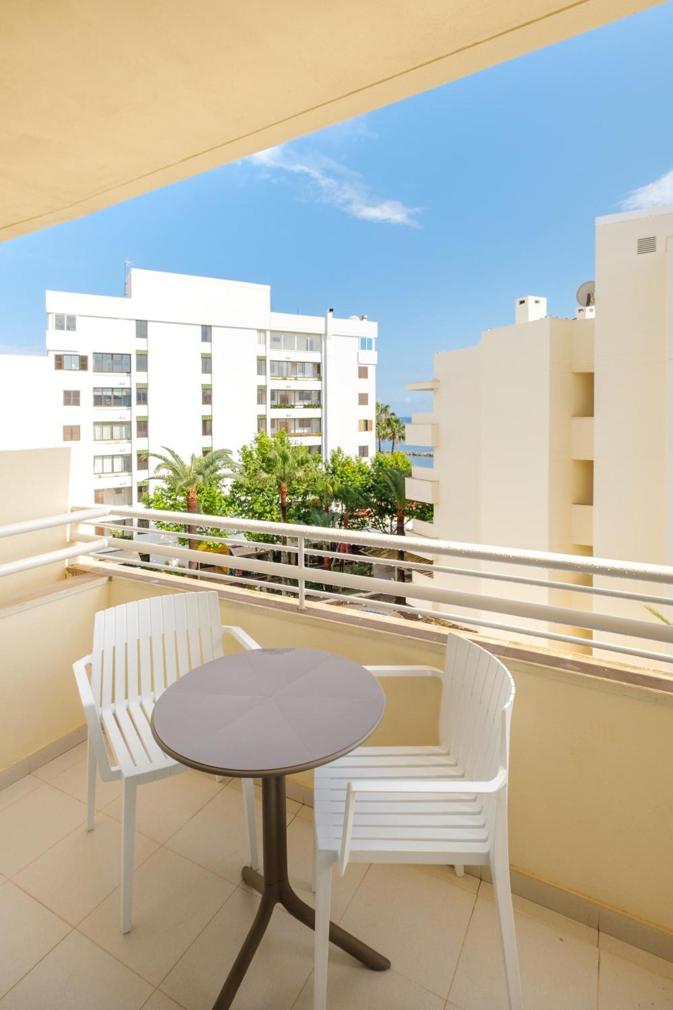 Hotel Cabot Cap De Mar Cala Bona (Mallorca)