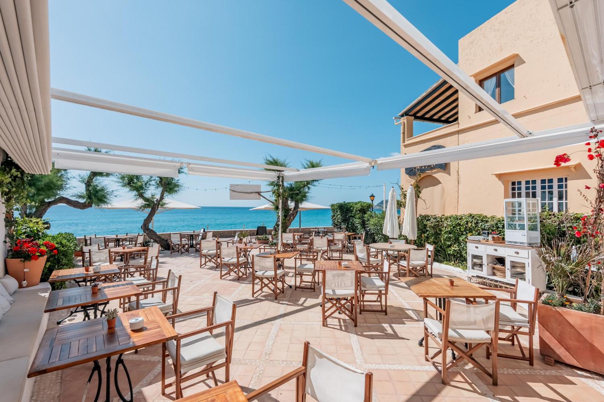 The Sea Club Bed and breakfast