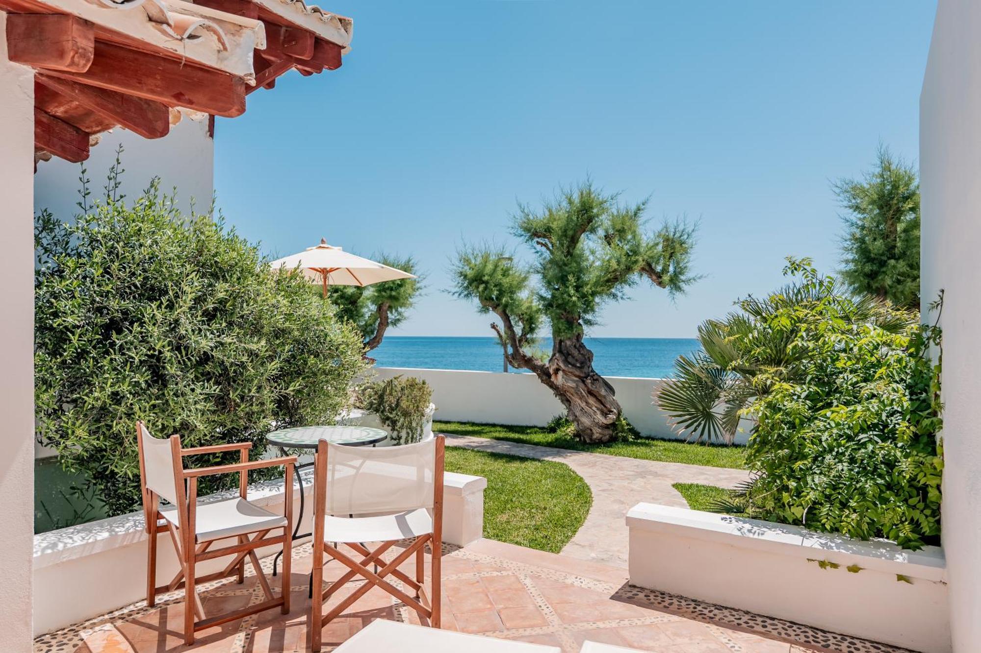The Sea Club Bed and breakfast