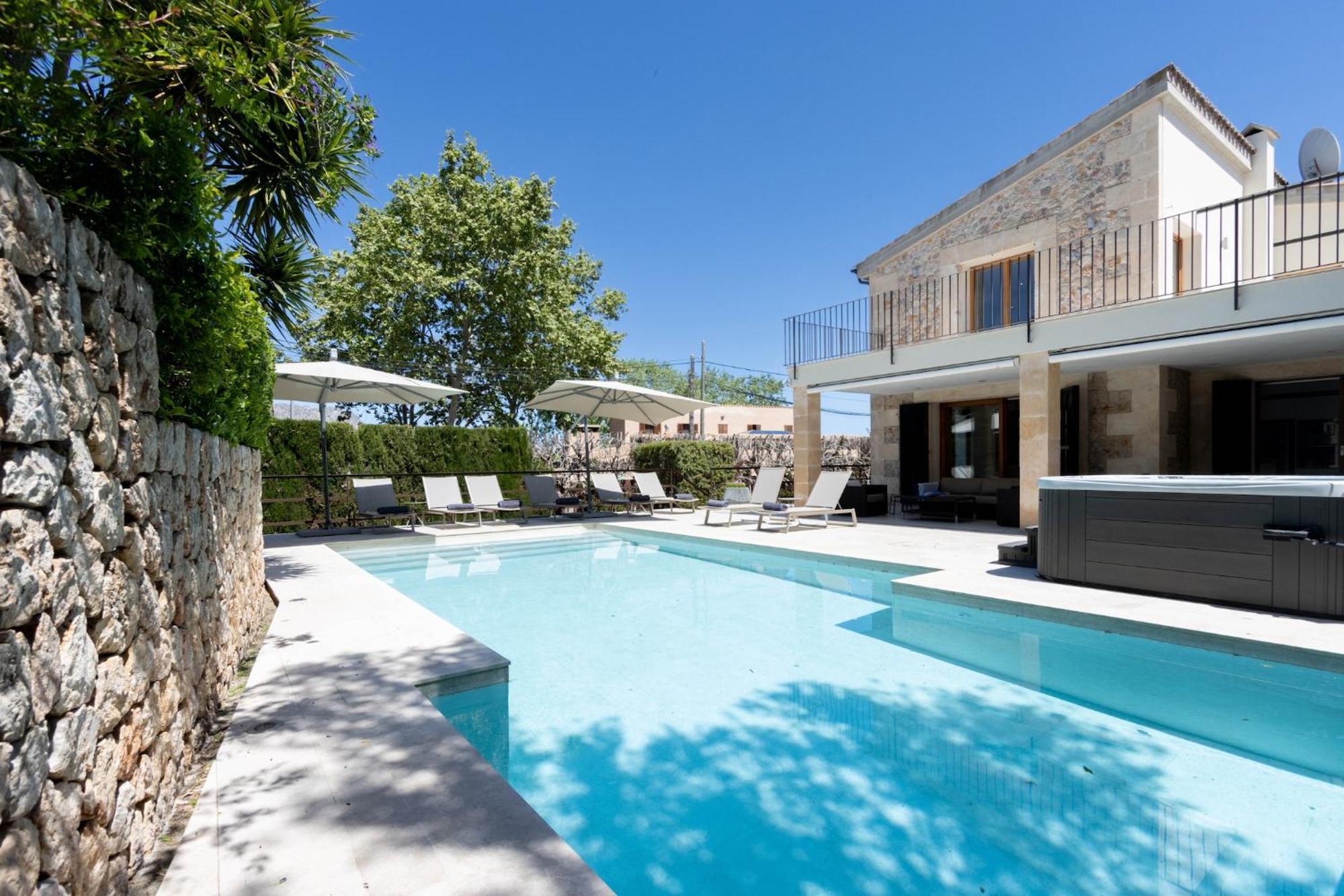 Menut Nou Villa Pollensa