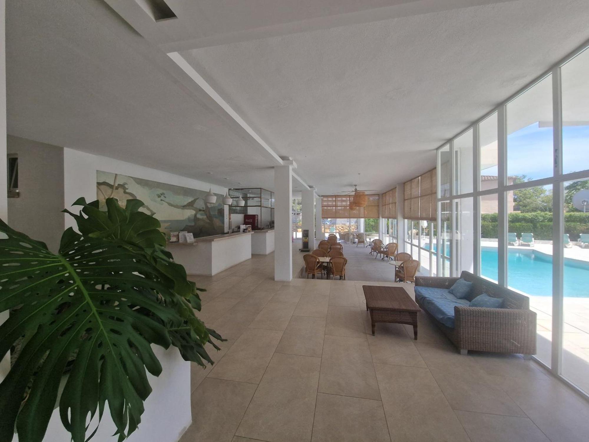 Martha's Apartahotel Palmanova