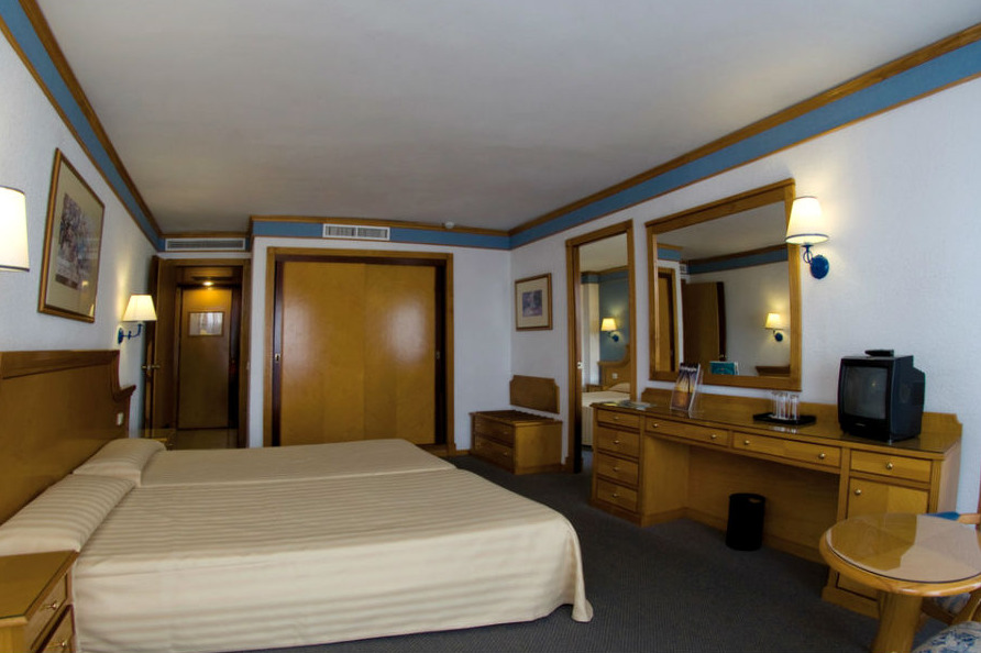 Riu Bravo Hotel 4*
