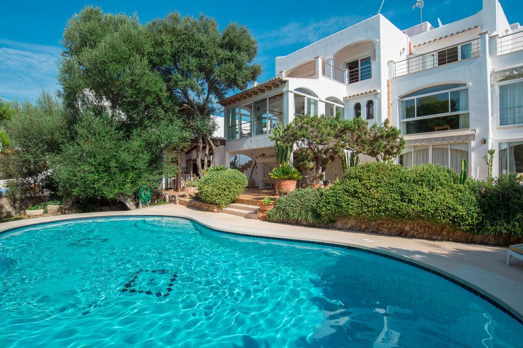 Villa Egos 89 *