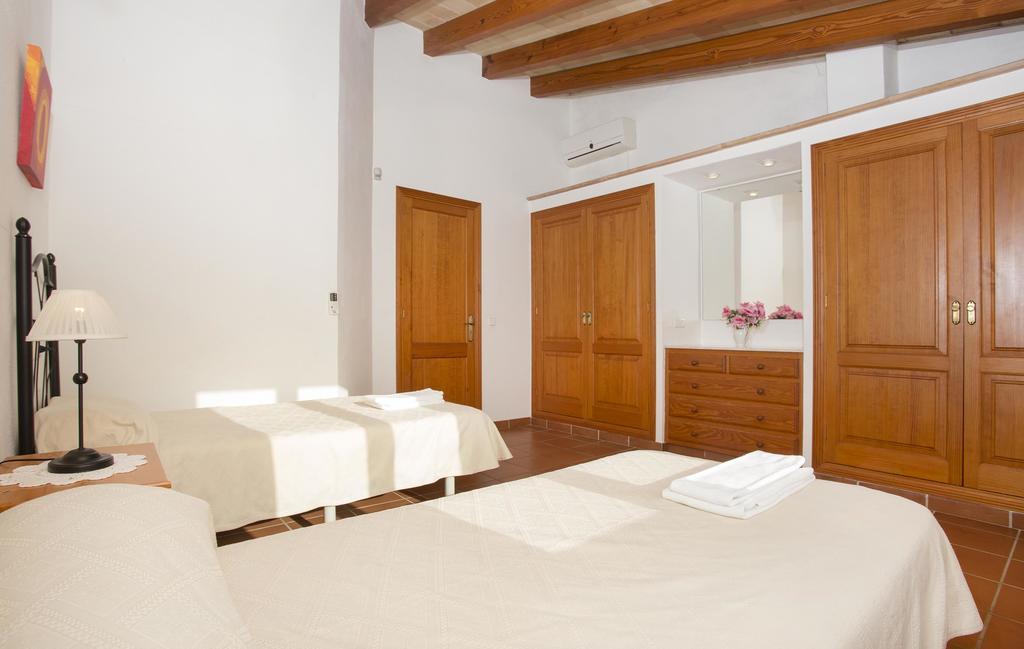 Hostalet Holiday home *
