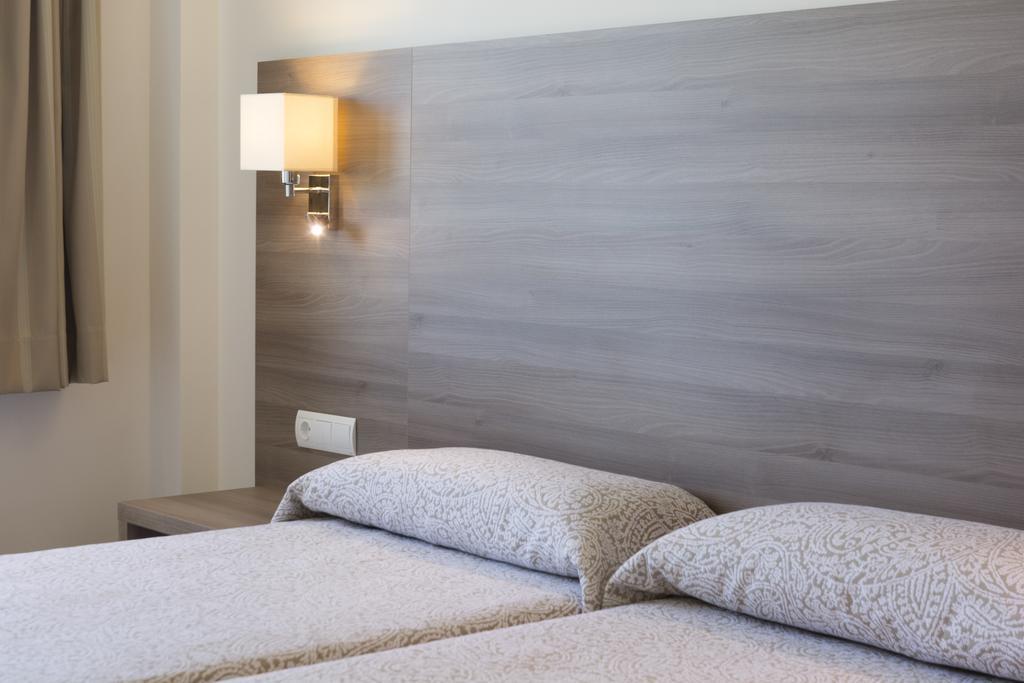 Cabot Tres Torres Apartamento