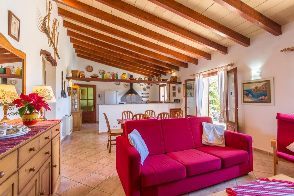 El Clos Villa