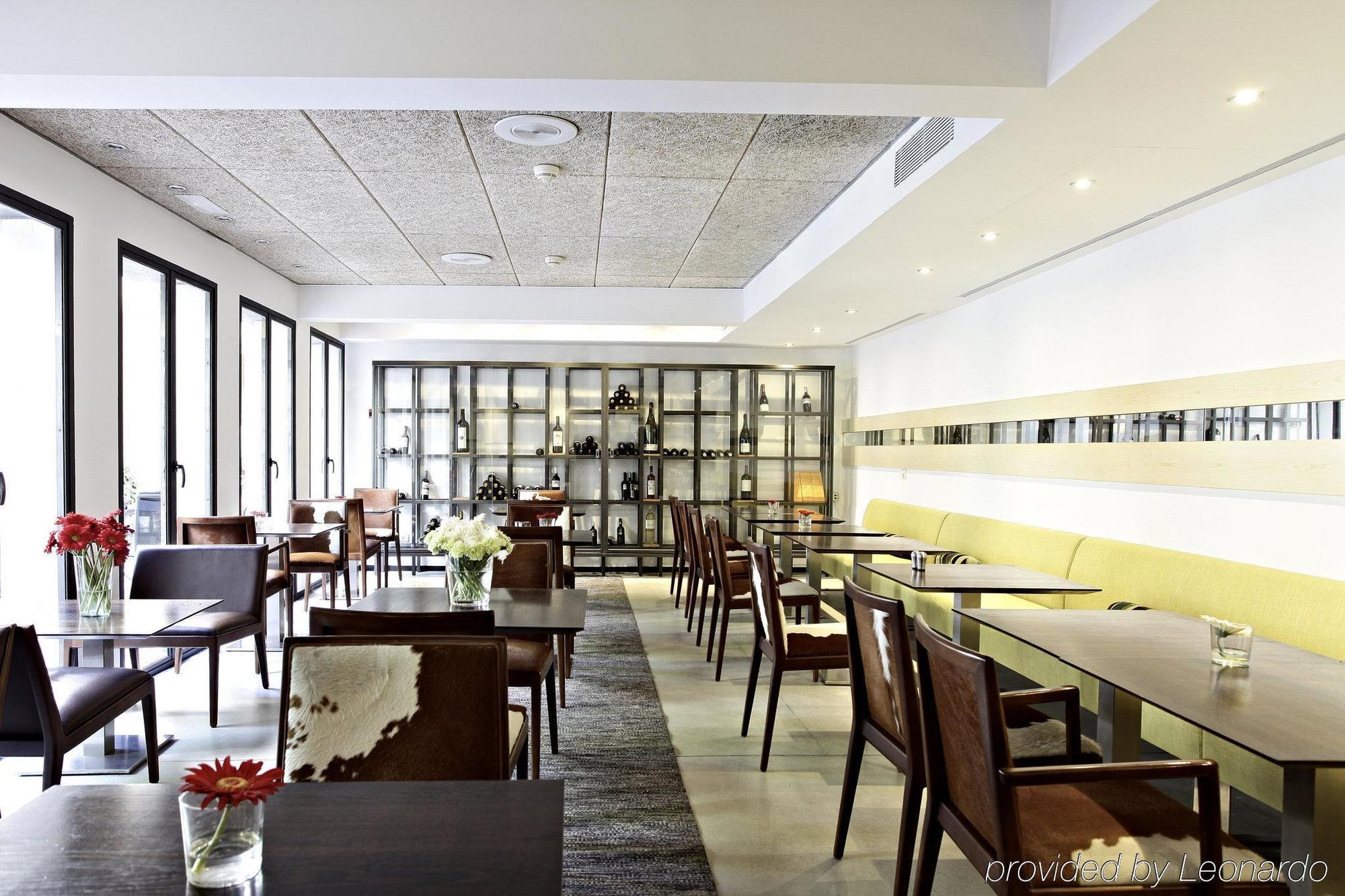 Hotel Petit Palace Tres