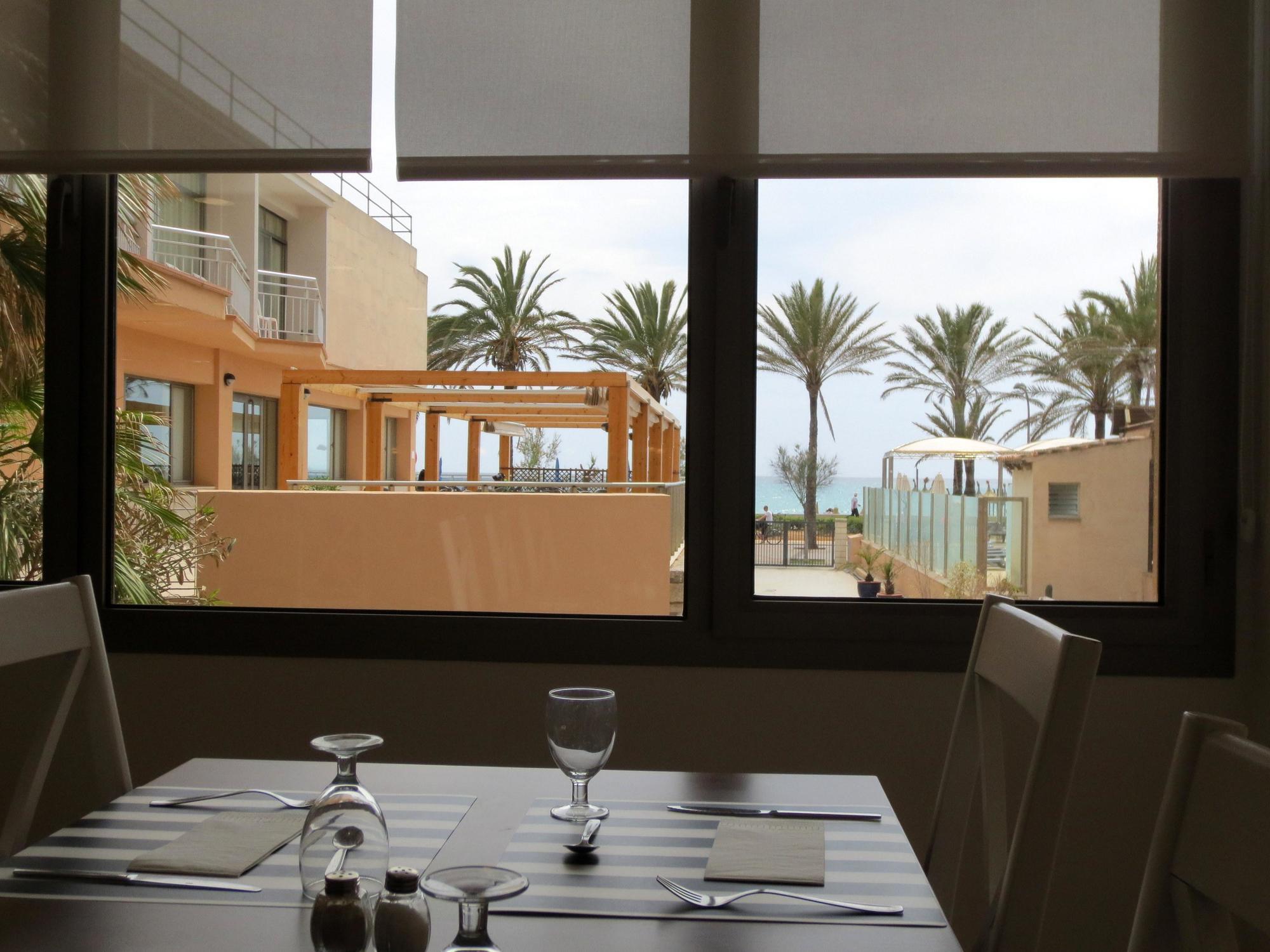 Riviera Playa Hotel