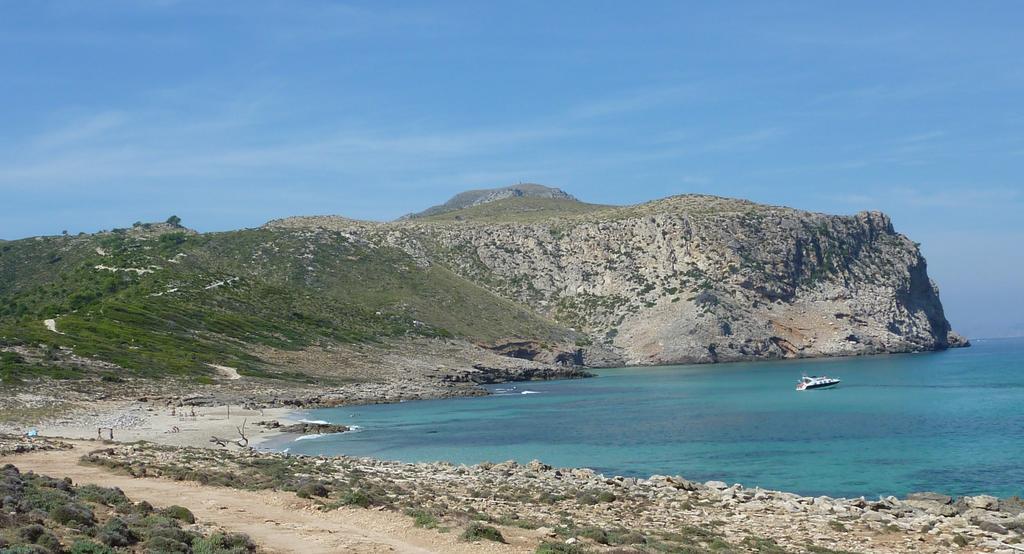 Es Norai 18 *
