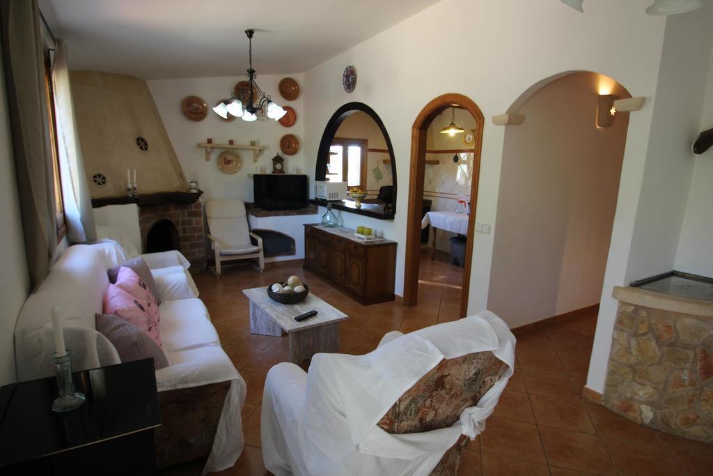 Finca Es Tres Pins Villa